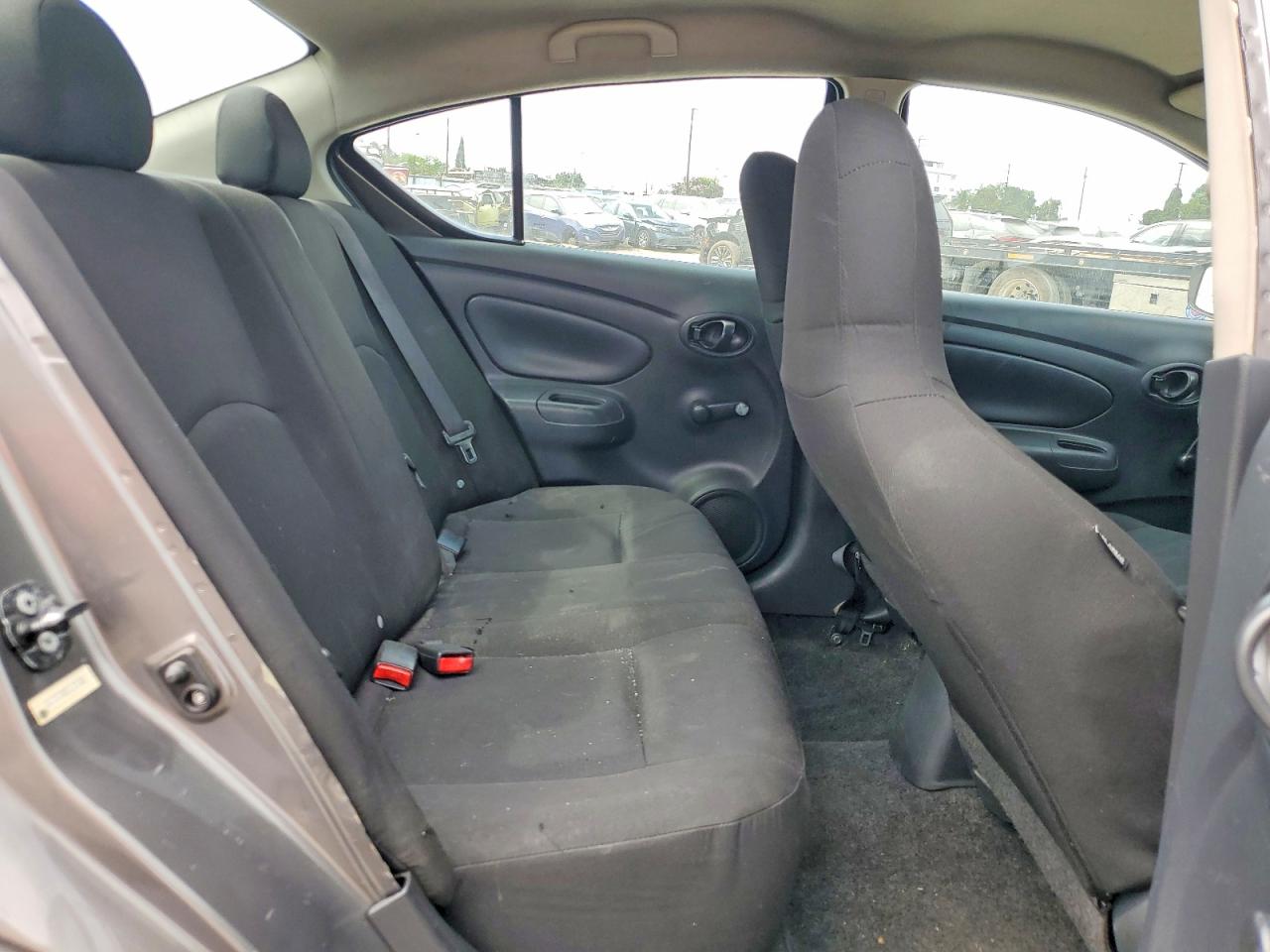 2016 Nissan Versa 1.6 S Plus Серый vin: 3N1CN7AP2GL825945