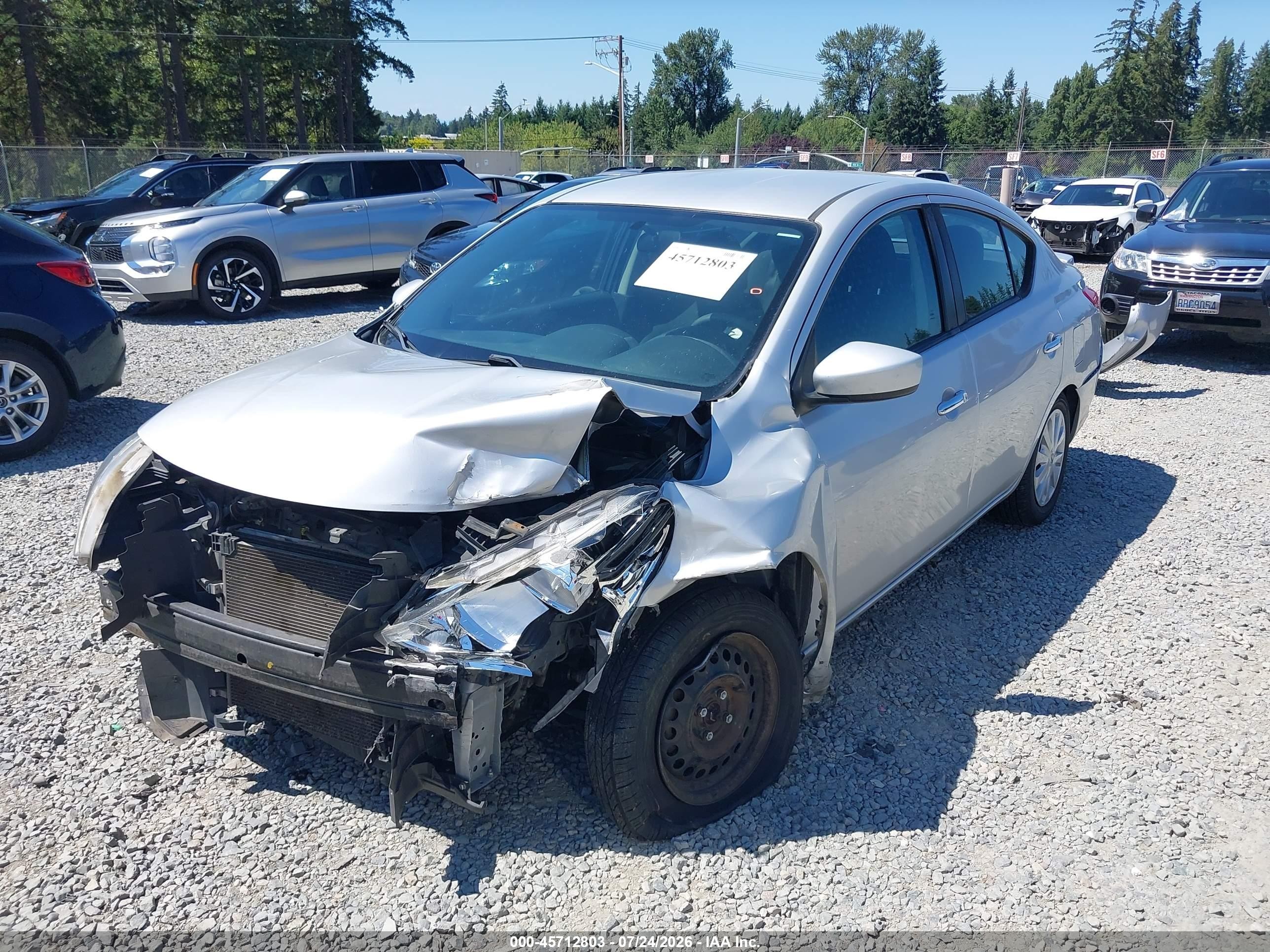 2018 Nissan Versa 1.6 Sv Silver vin: 3N1CN7AP2JK433612