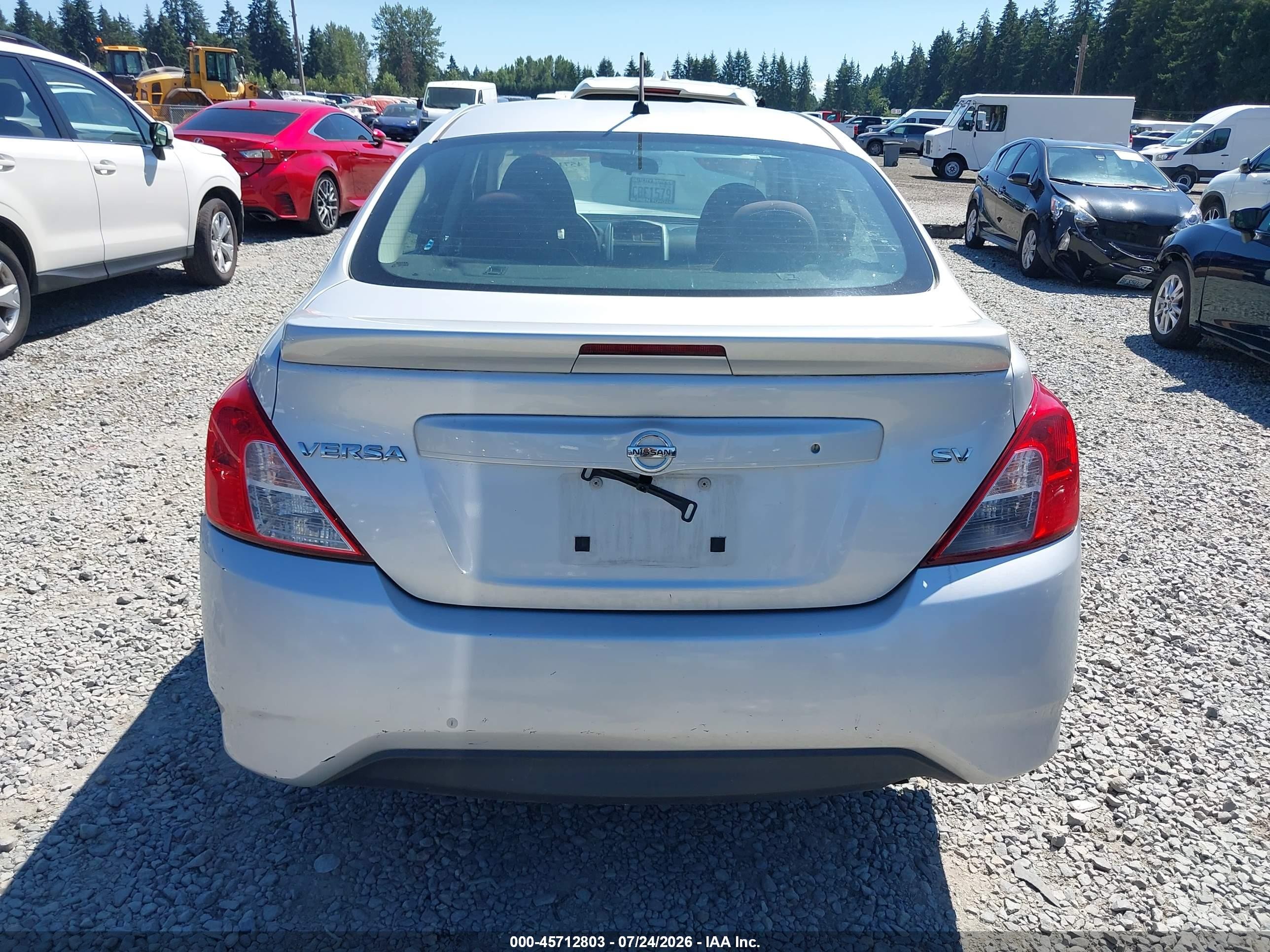 2018 Nissan Versa 1.6 Sv Silver vin: 3N1CN7AP2JK433612