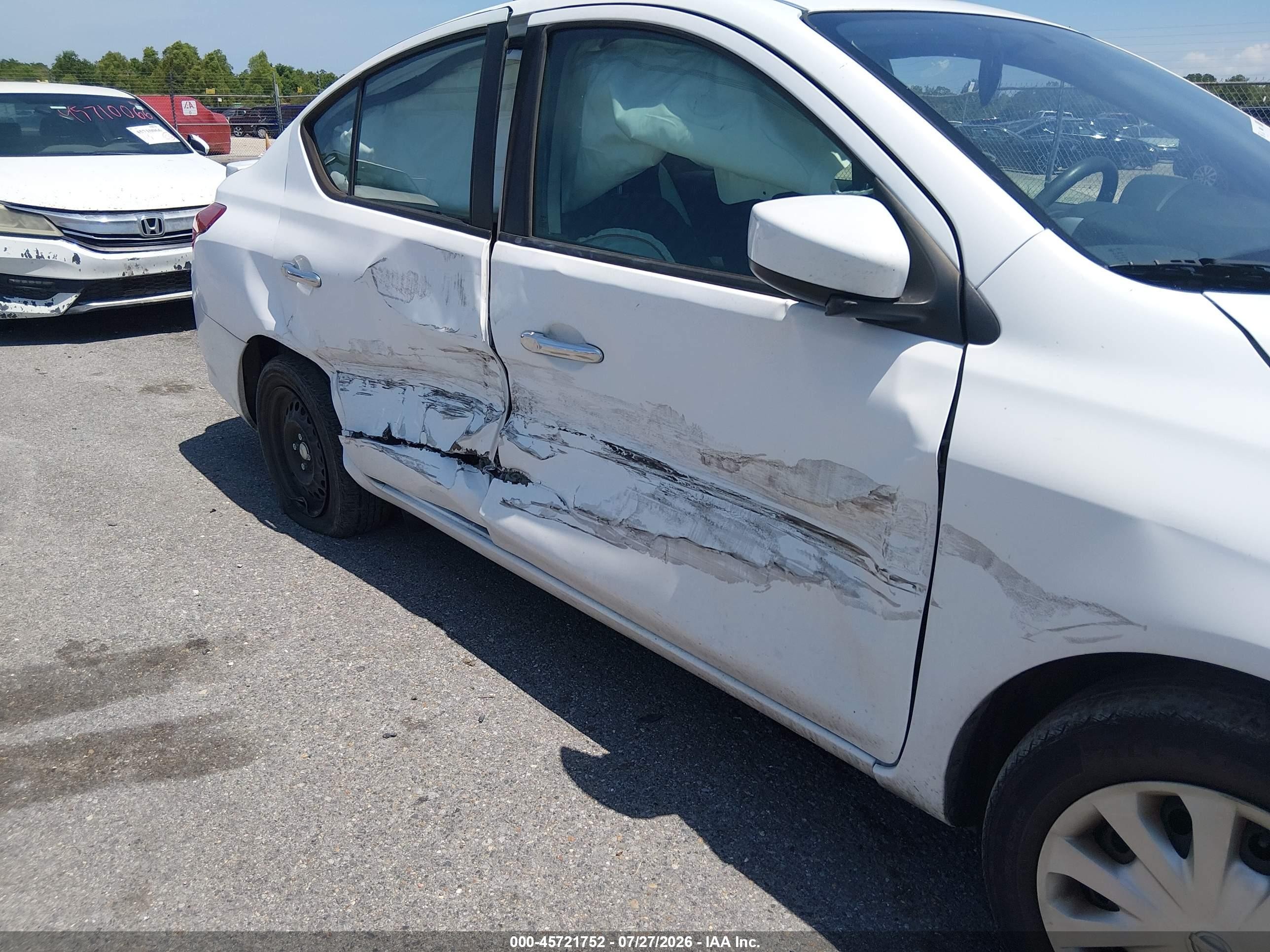 2019 Nissan Versa 1.6 Sv White vin: 3N1CN7AP2KL874605