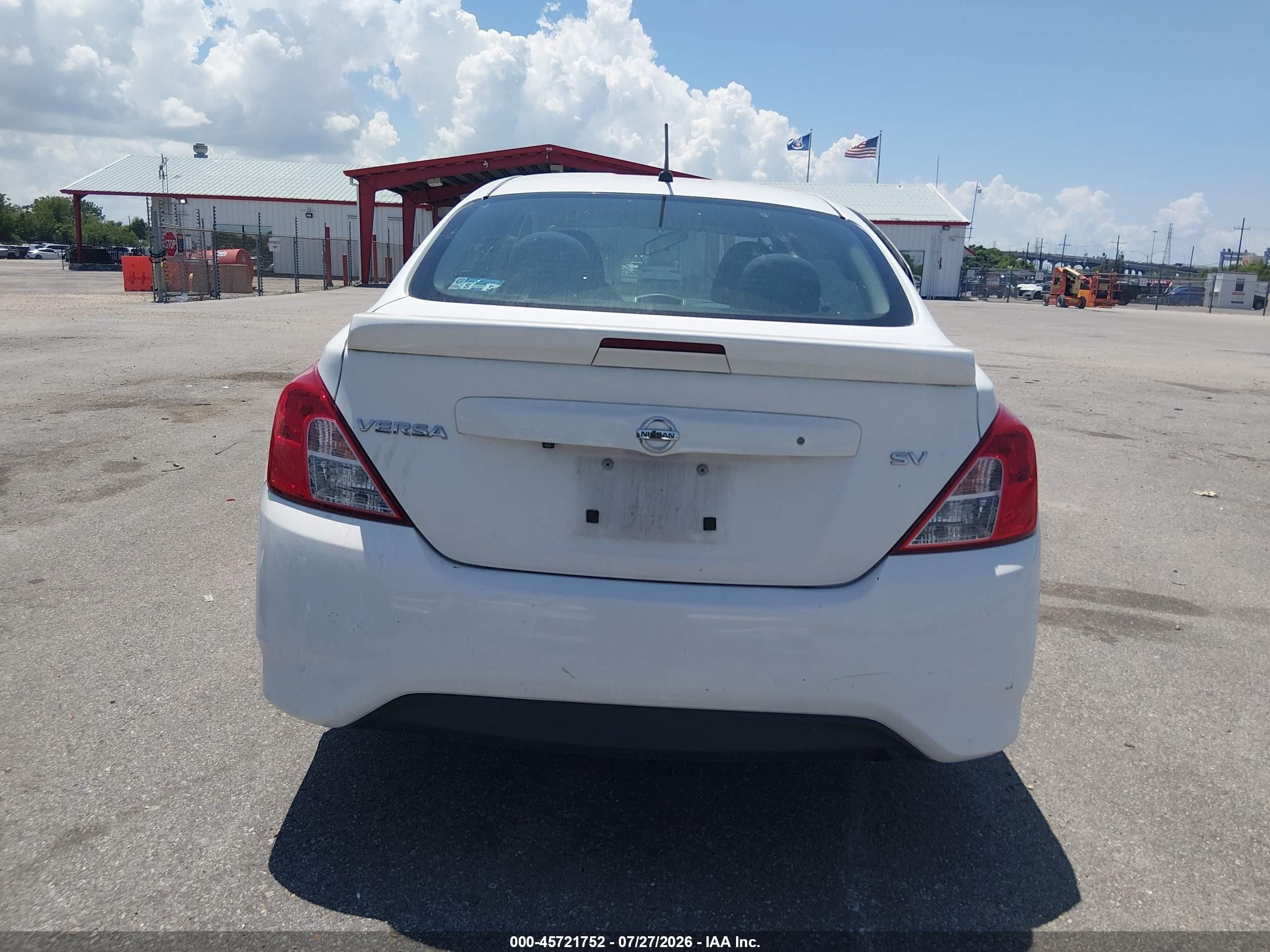 2019 Nissan Versa 1.6 Sv White vin: 3N1CN7AP2KL874605
