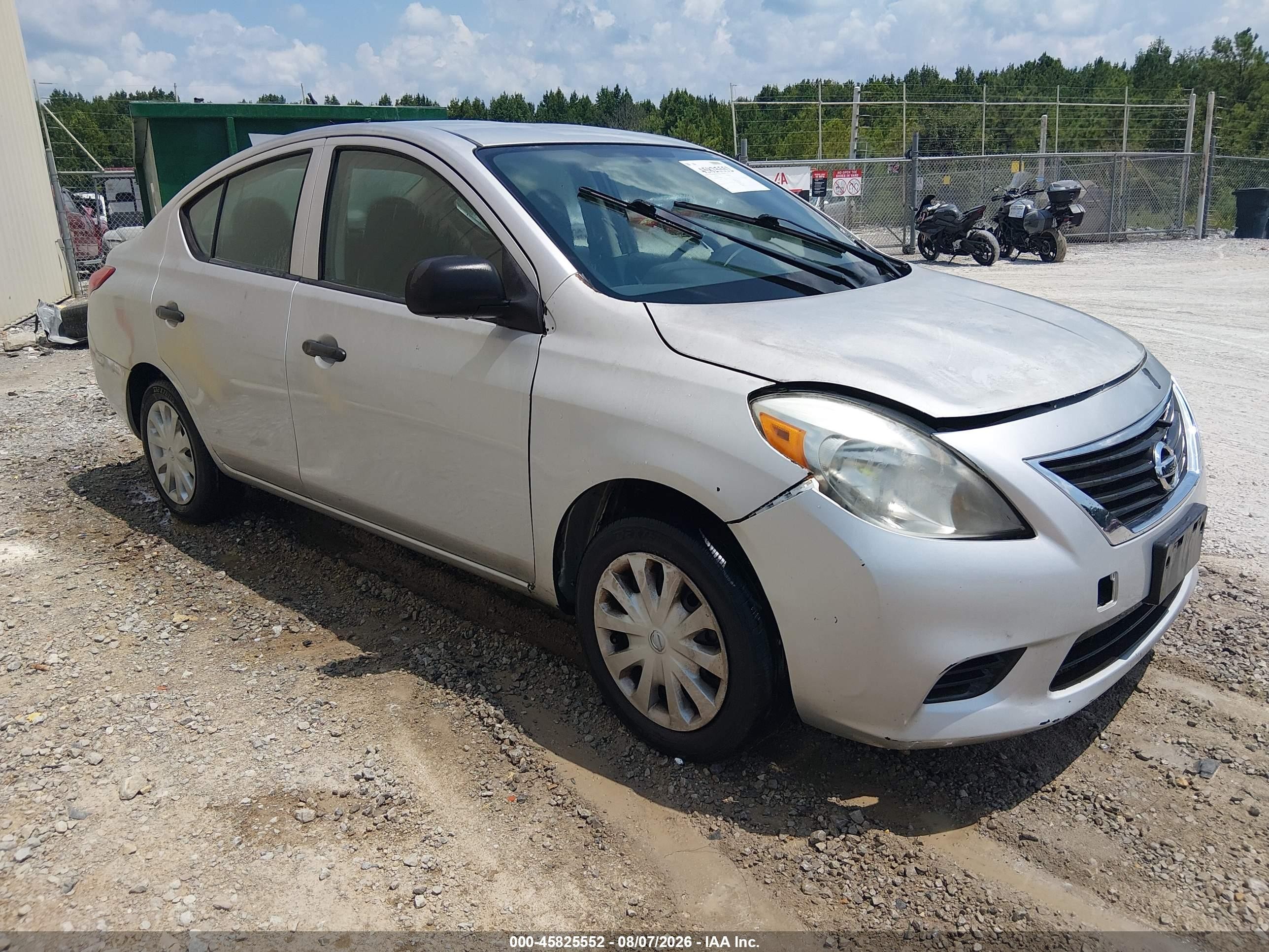 2012 Nissan Versa 1.6 S Silver vin: 3N1CN7AP3CL824040