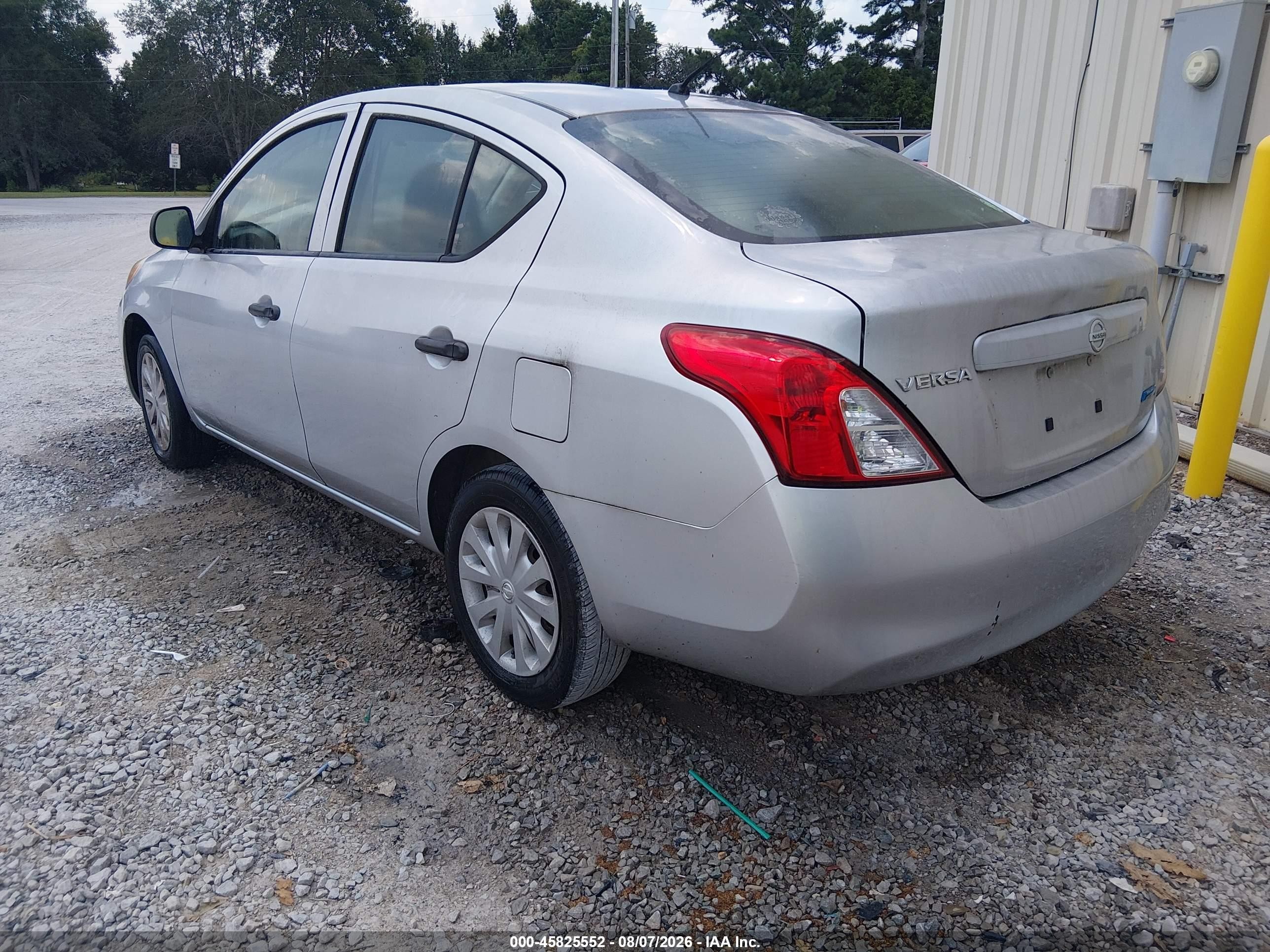 2012 Nissan Versa 1.6 S Silver vin: 3N1CN7AP3CL824040