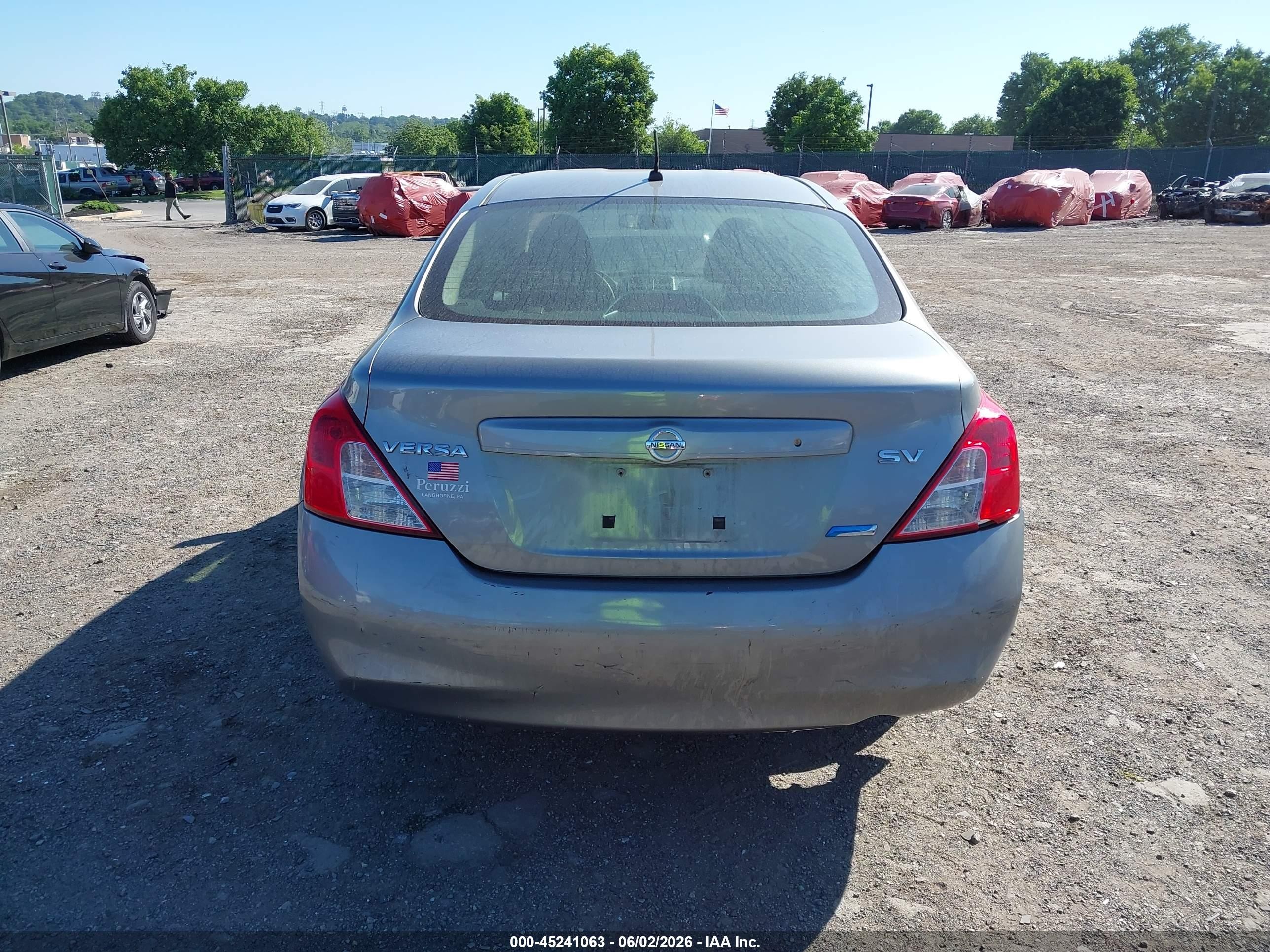 2012 Nissan Versa 1.6 Sv Gray vin: 3N1CN7AP3CL887736