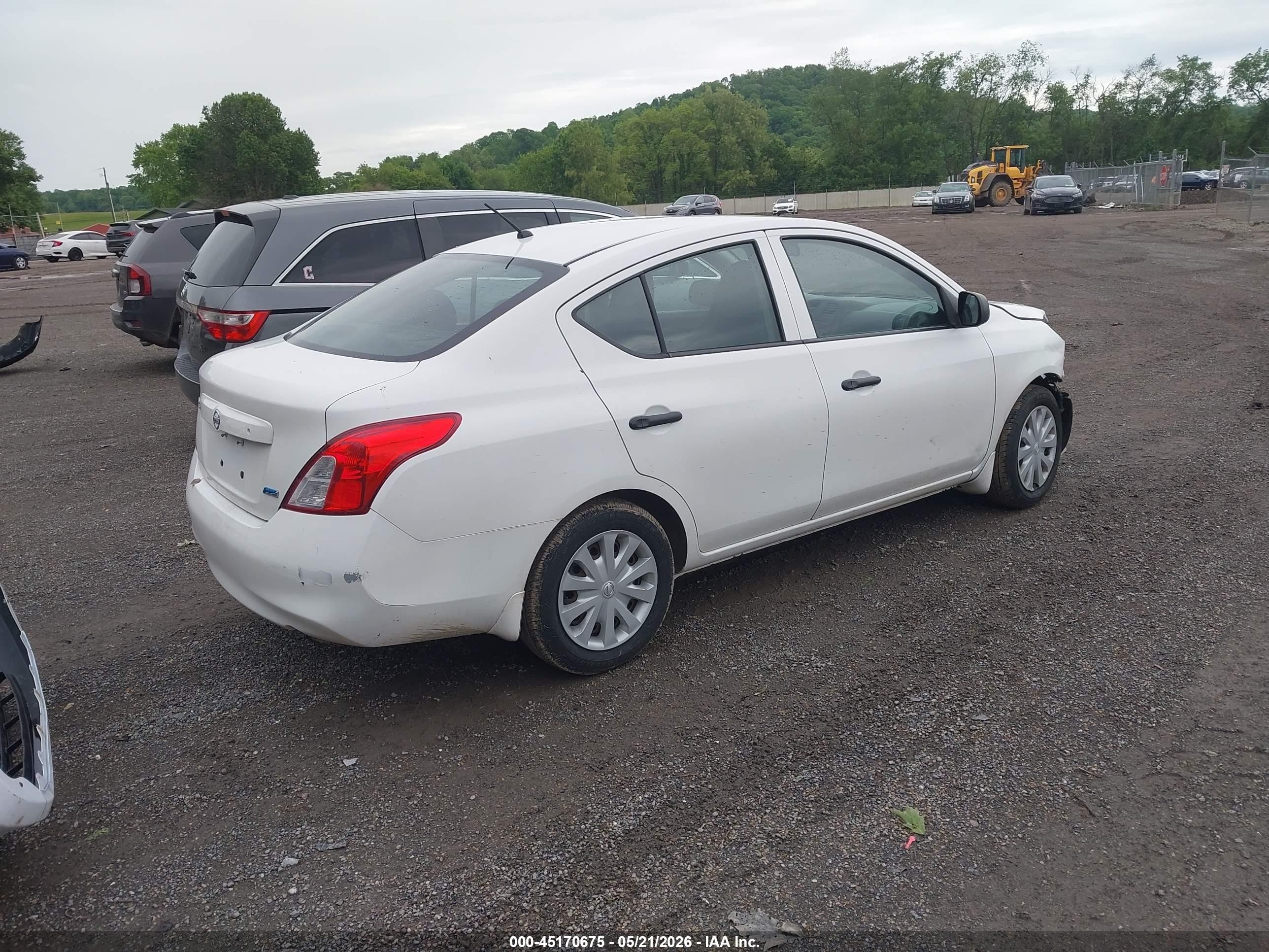 2012 Nissan Versa 1.6 S White vin: 3N1CN7AP3CL939396