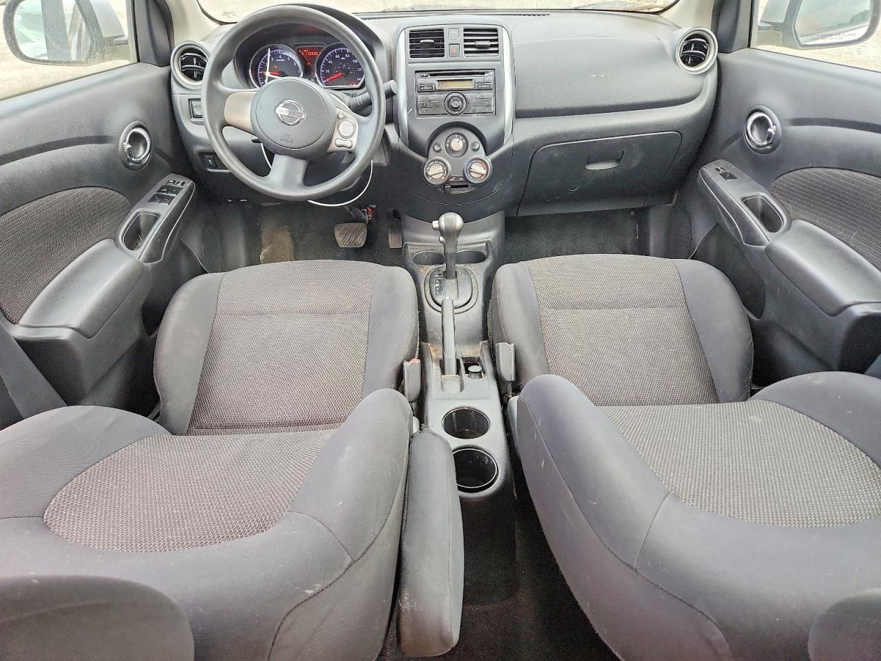 2013 Nissan Versa 1.6 S Silver vin: 3N1CN7AP3DL846752
