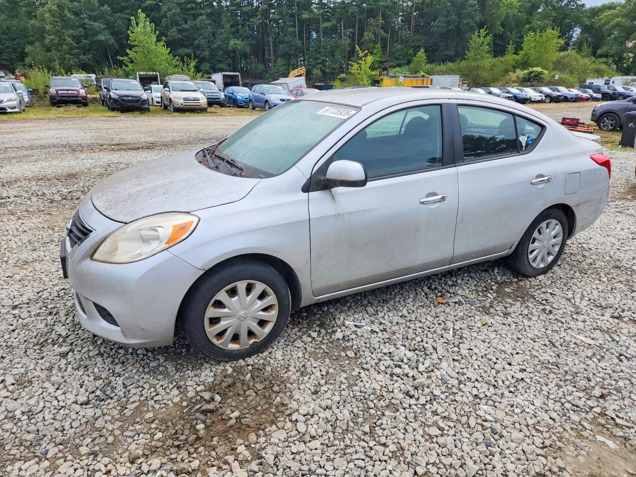 2013 Nissan Versa 1.6 S Silver vin: 3N1CN7AP3DL846752