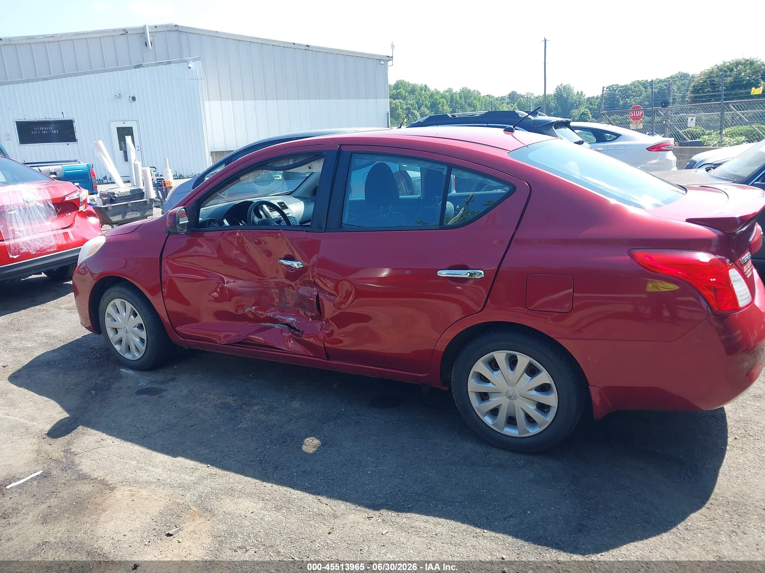 2013 Nissan Versa 1.6 Sv Red vin: 3N1CN7AP3DL855970