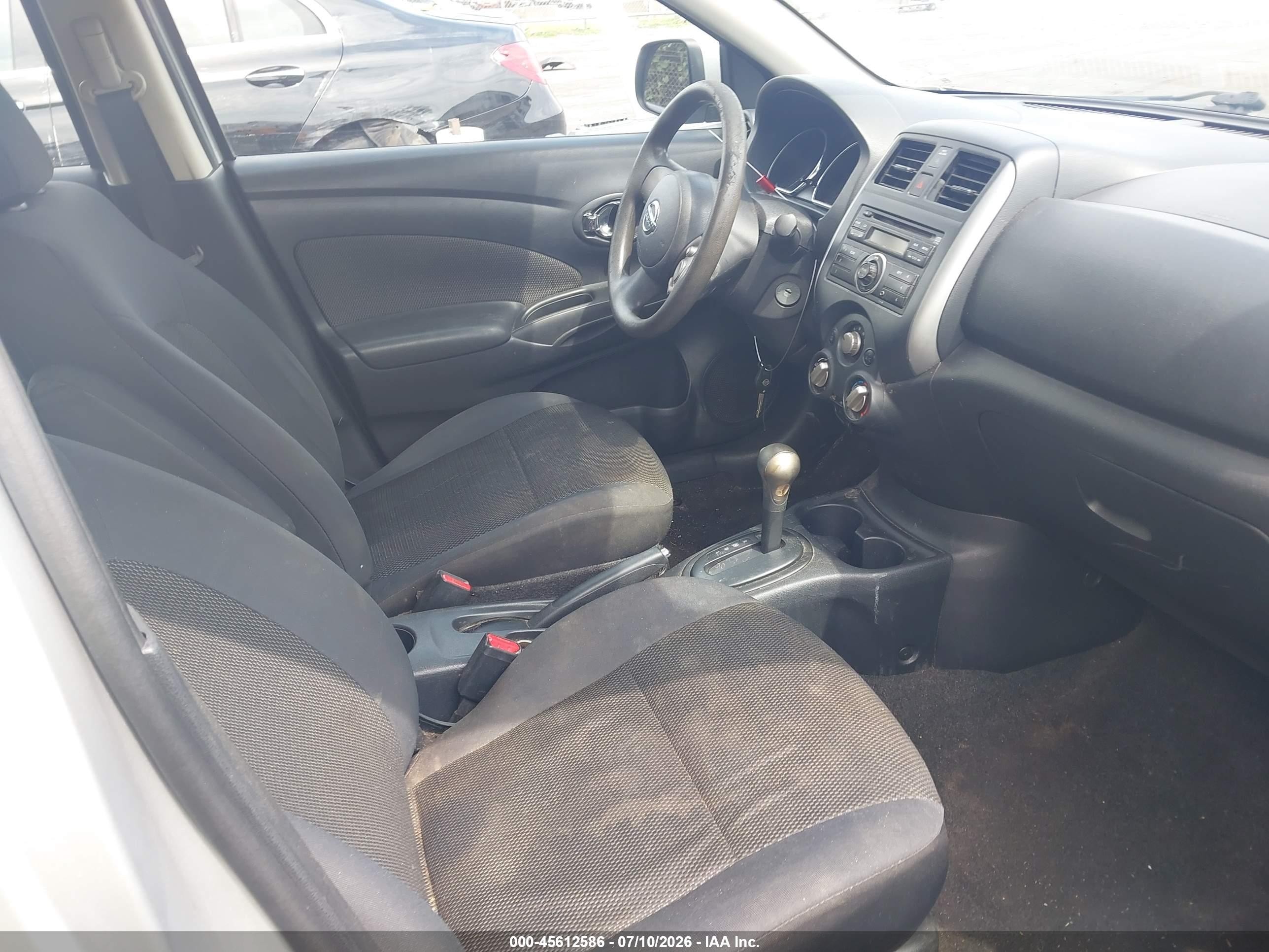 2013 Nissan Versa 1.6 Sv Silver vin: 3N1CN7AP3DL871439