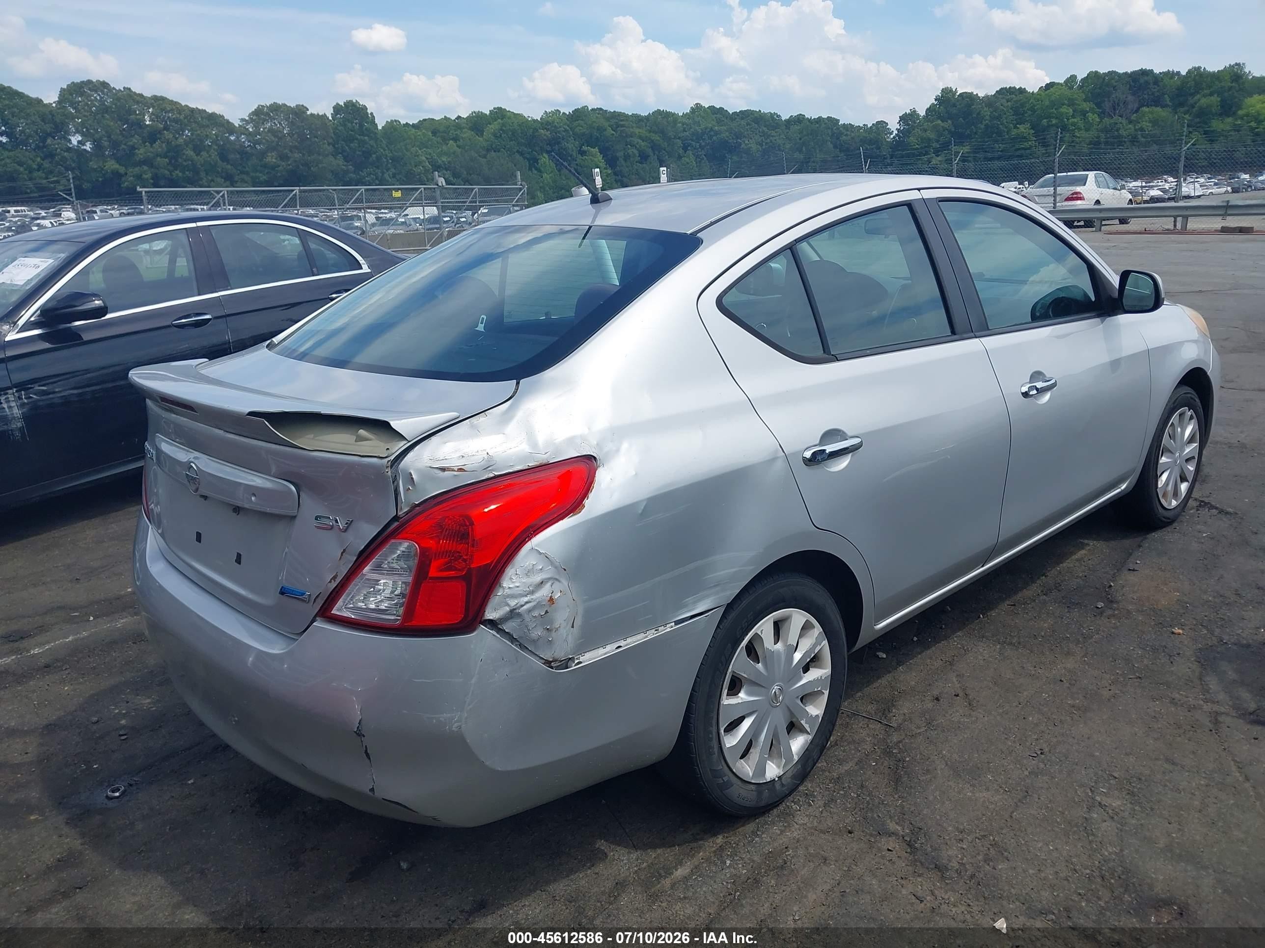 2013 Nissan Versa 1.6 Sv Silver vin: 3N1CN7AP3DL871439