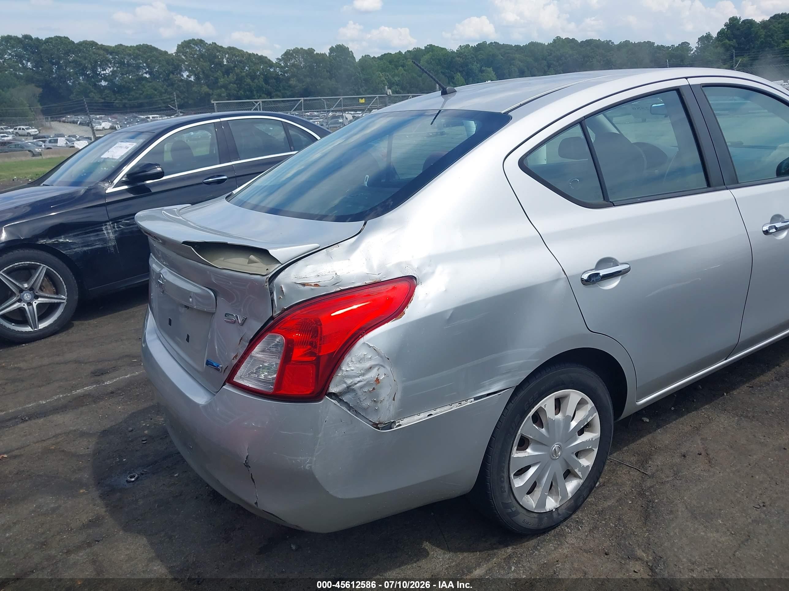 2013 Nissan Versa 1.6 Sv Silver vin: 3N1CN7AP3DL871439