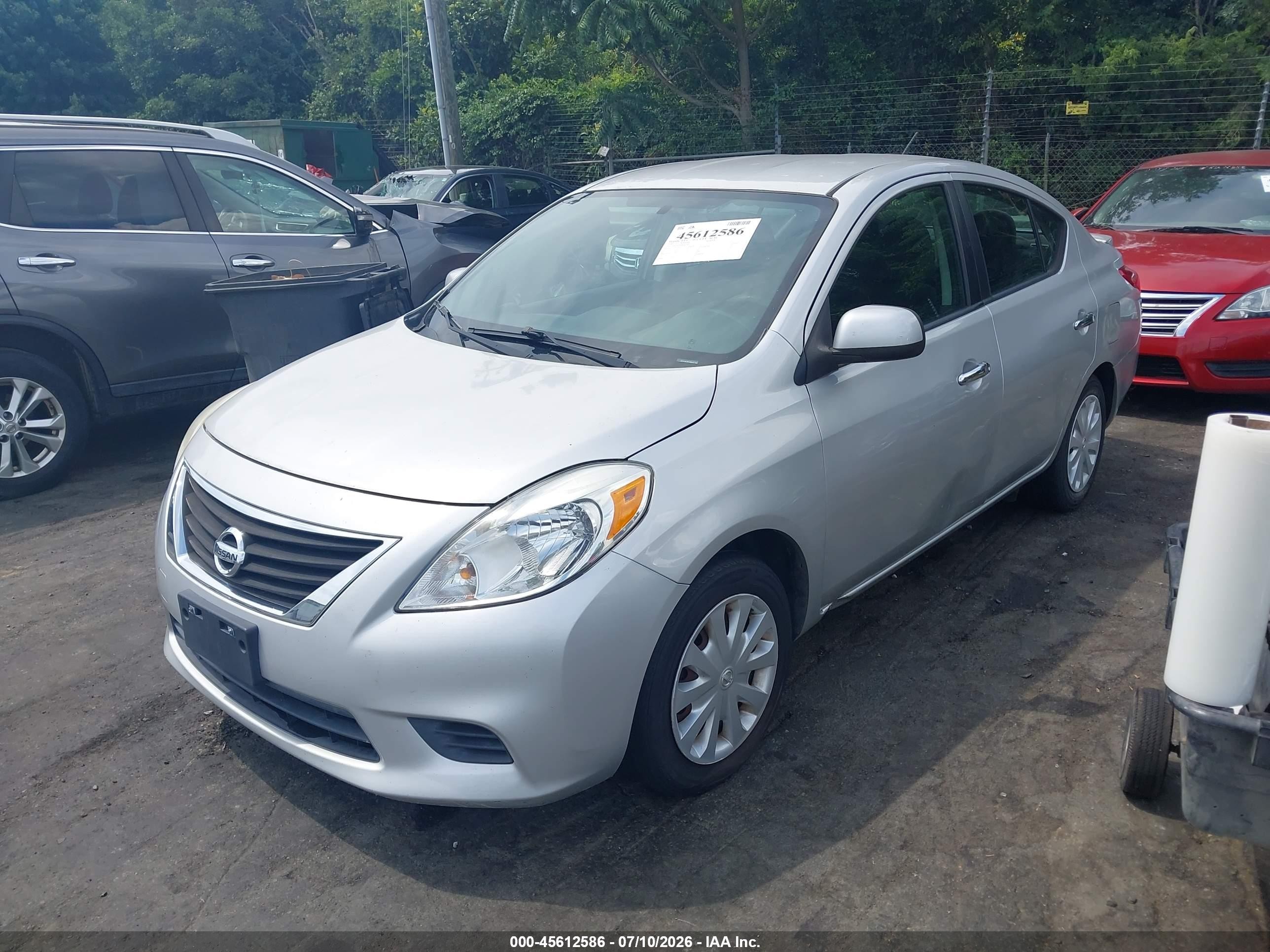 2013 Nissan Versa 1.6 Sv Silver vin: 3N1CN7AP3DL871439