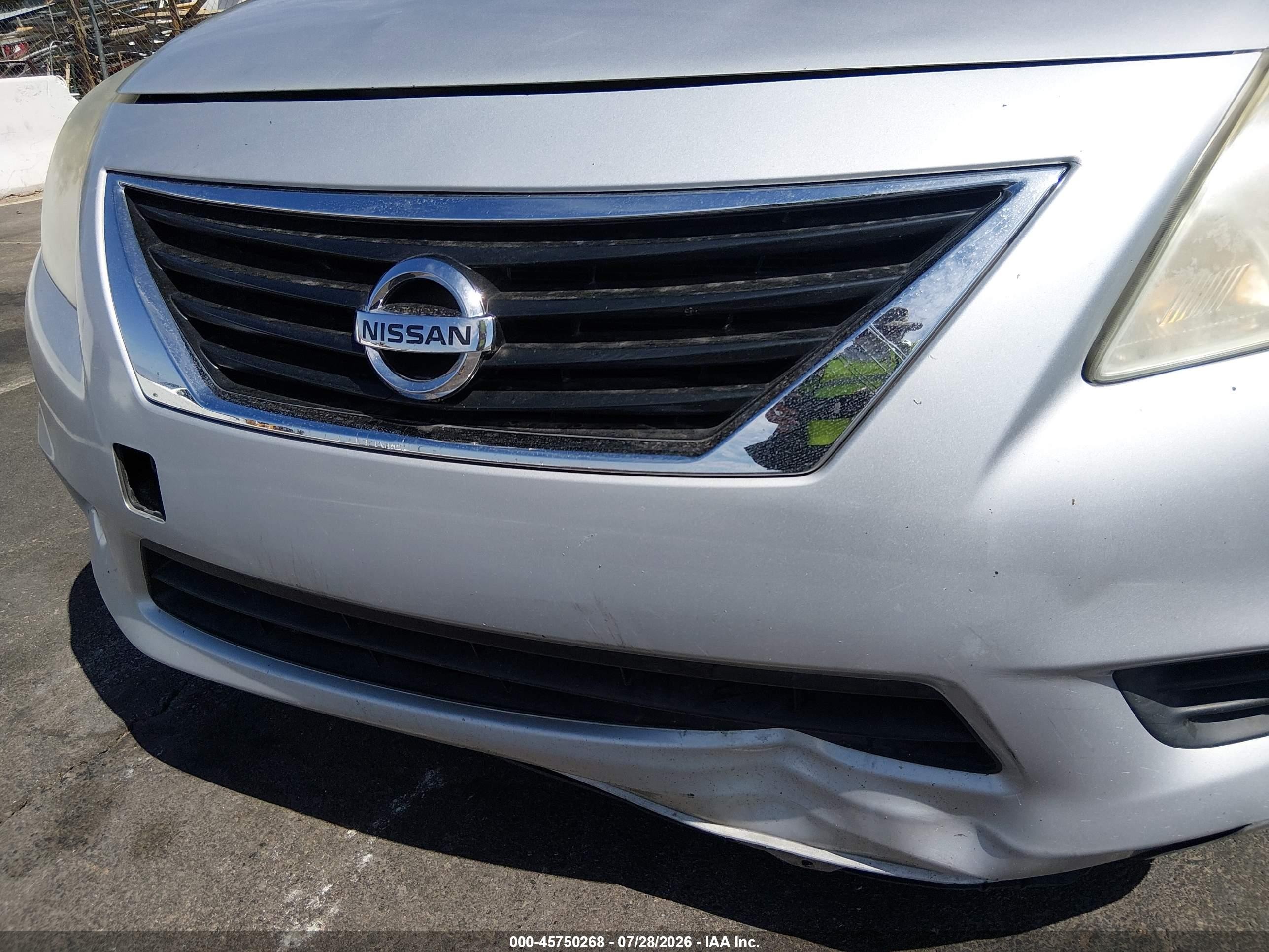 2013 Nissan Versa 1.6 Sv Silver vin: 3N1CN7AP3DL875958