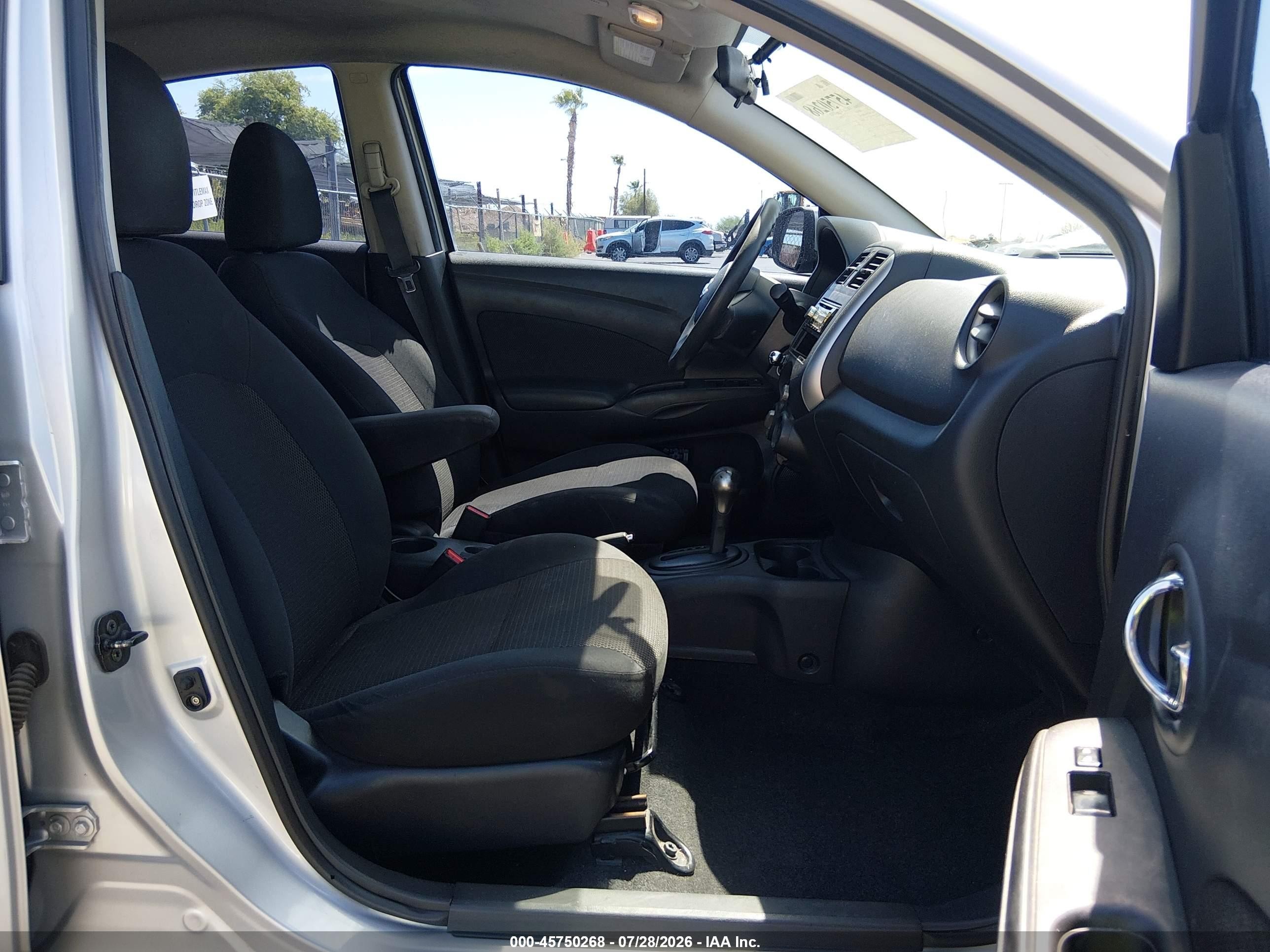 2013 Nissan Versa 1.6 Sv Silver vin: 3N1CN7AP3DL875958