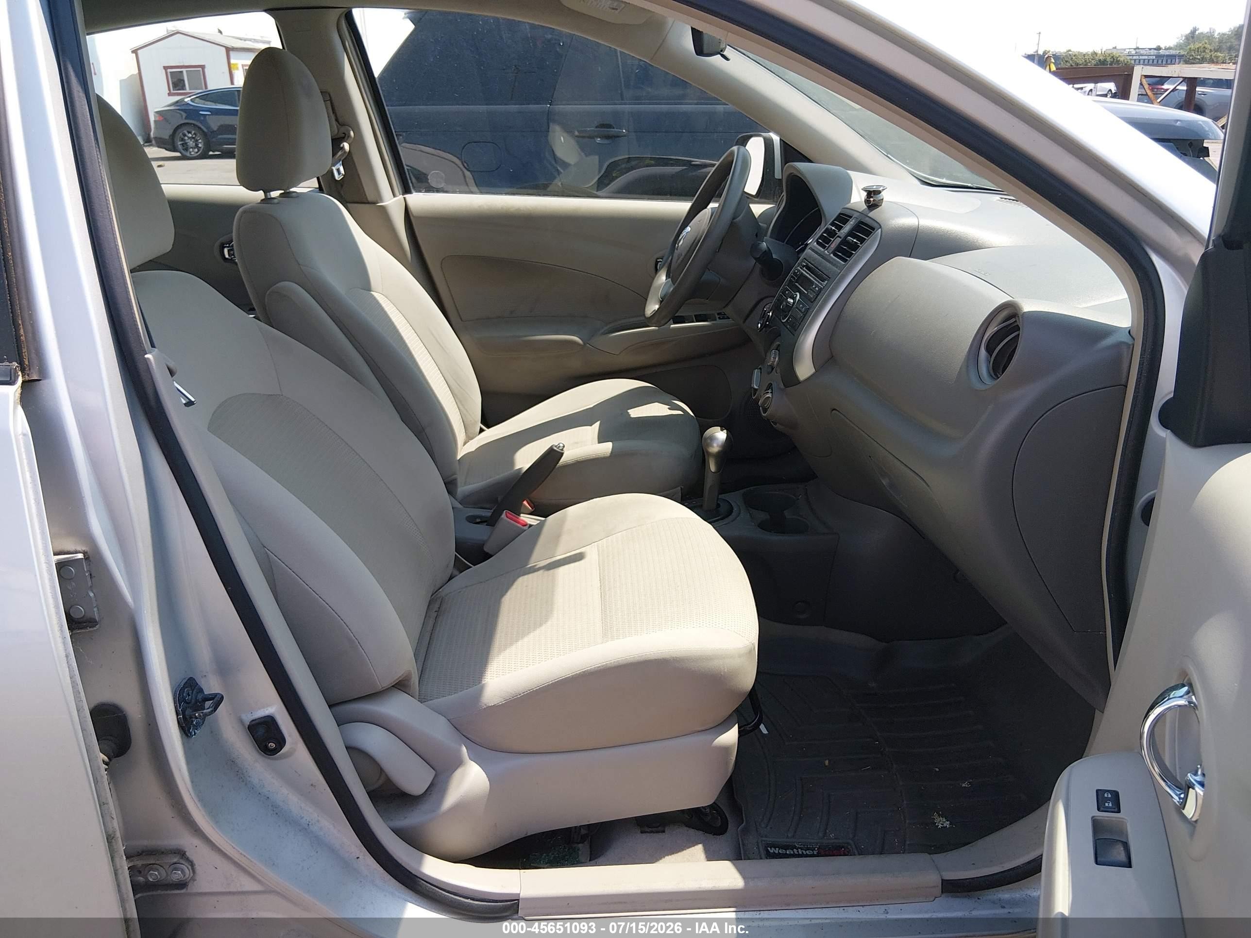 2013 Nissan Versa 1.6 Sv Silver vin: 3N1CN7AP3DL882053