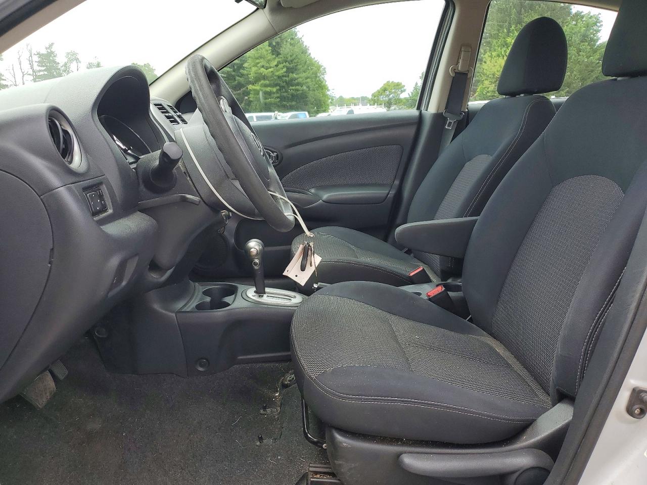 2014 Nissan Versa 1.6 Sv Silver vin: 3N1CN7AP3EK445922