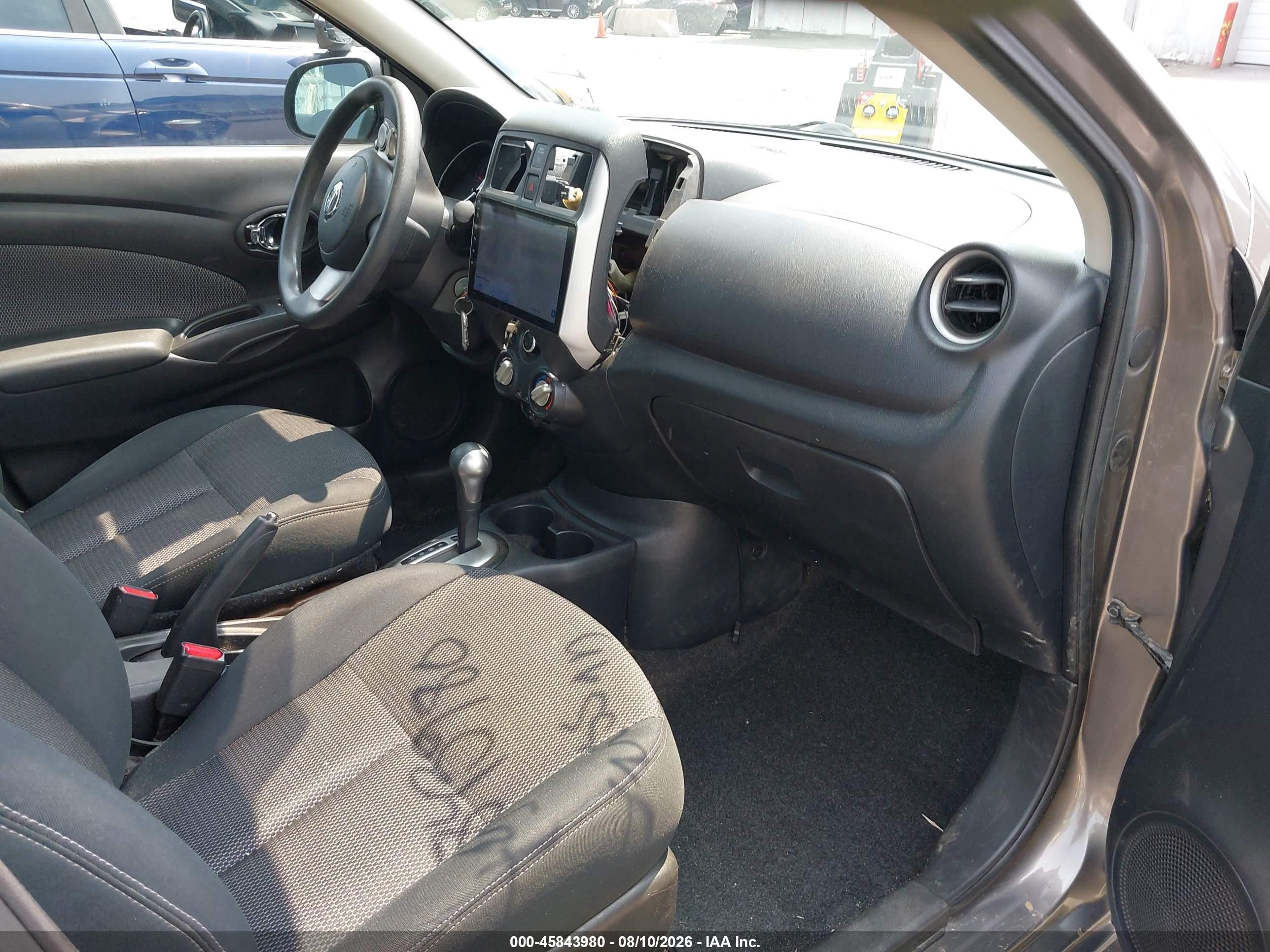 2014 Nissan Versa 1.6 Sv Beige vin: 3N1CN7AP3EK447881