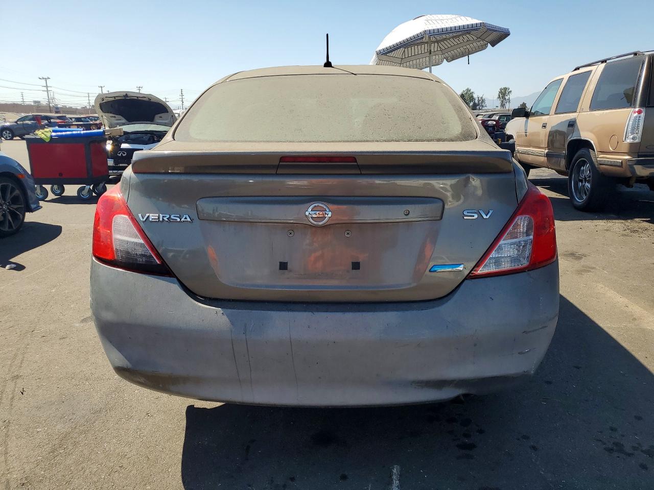 2014 Nissan Versa 1.6 Sv Gray vin: 3N1CN7AP3EK462302