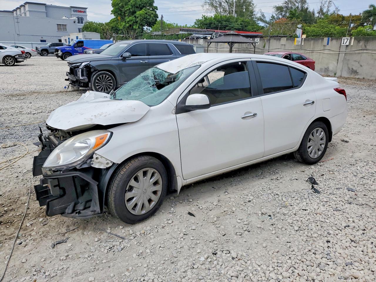 2014 Nissan Versa 1.6 Sv White vin: 3N1CN7AP3EK468049