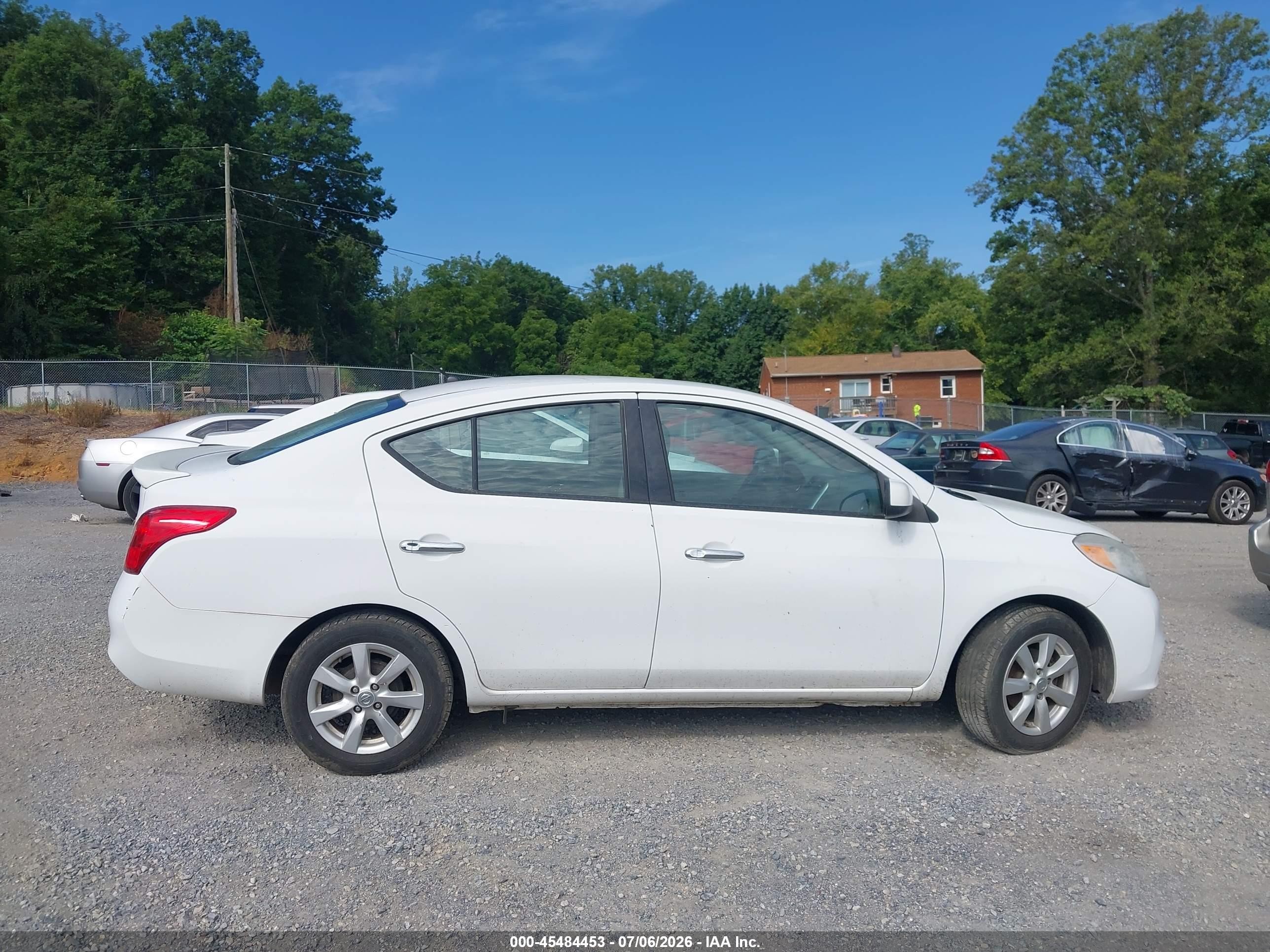 2014 Nissan Versa 1.6 Sv White vin: 3N1CN7AP3EL805202