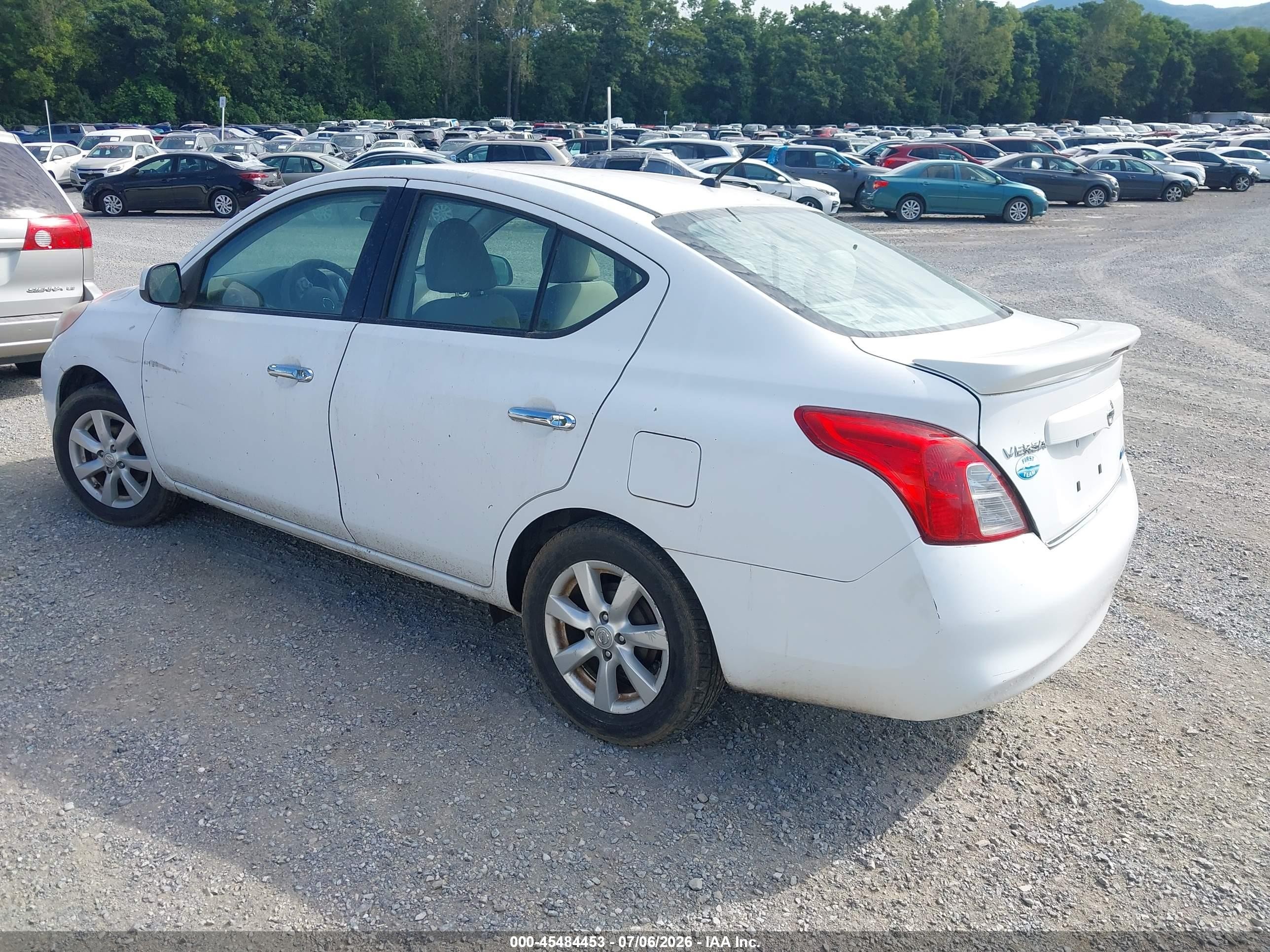 2014 Nissan Versa 1.6 Sv White vin: 3N1CN7AP3EL805202