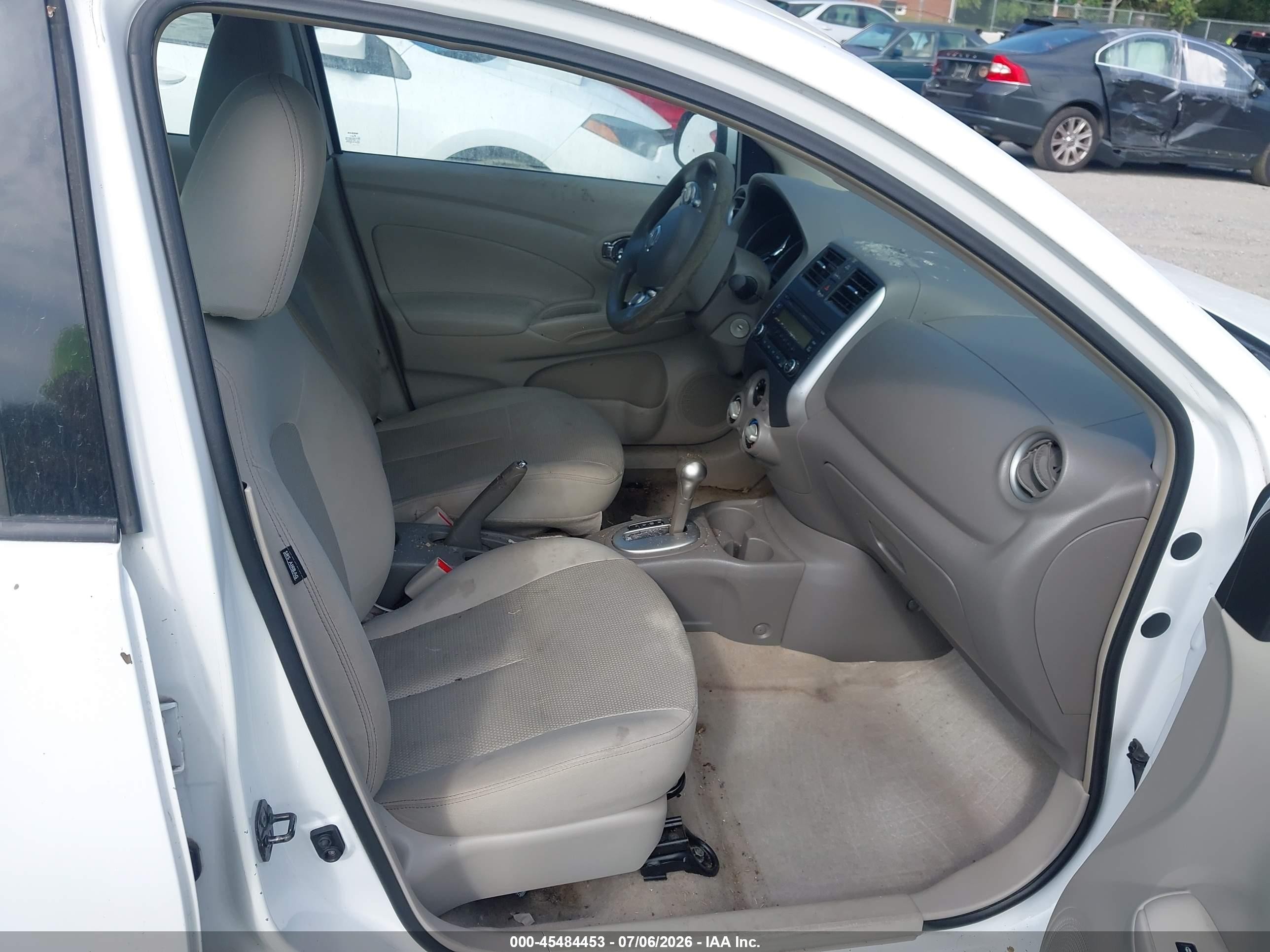 2014 Nissan Versa 1.6 Sv White vin: 3N1CN7AP3EL805202