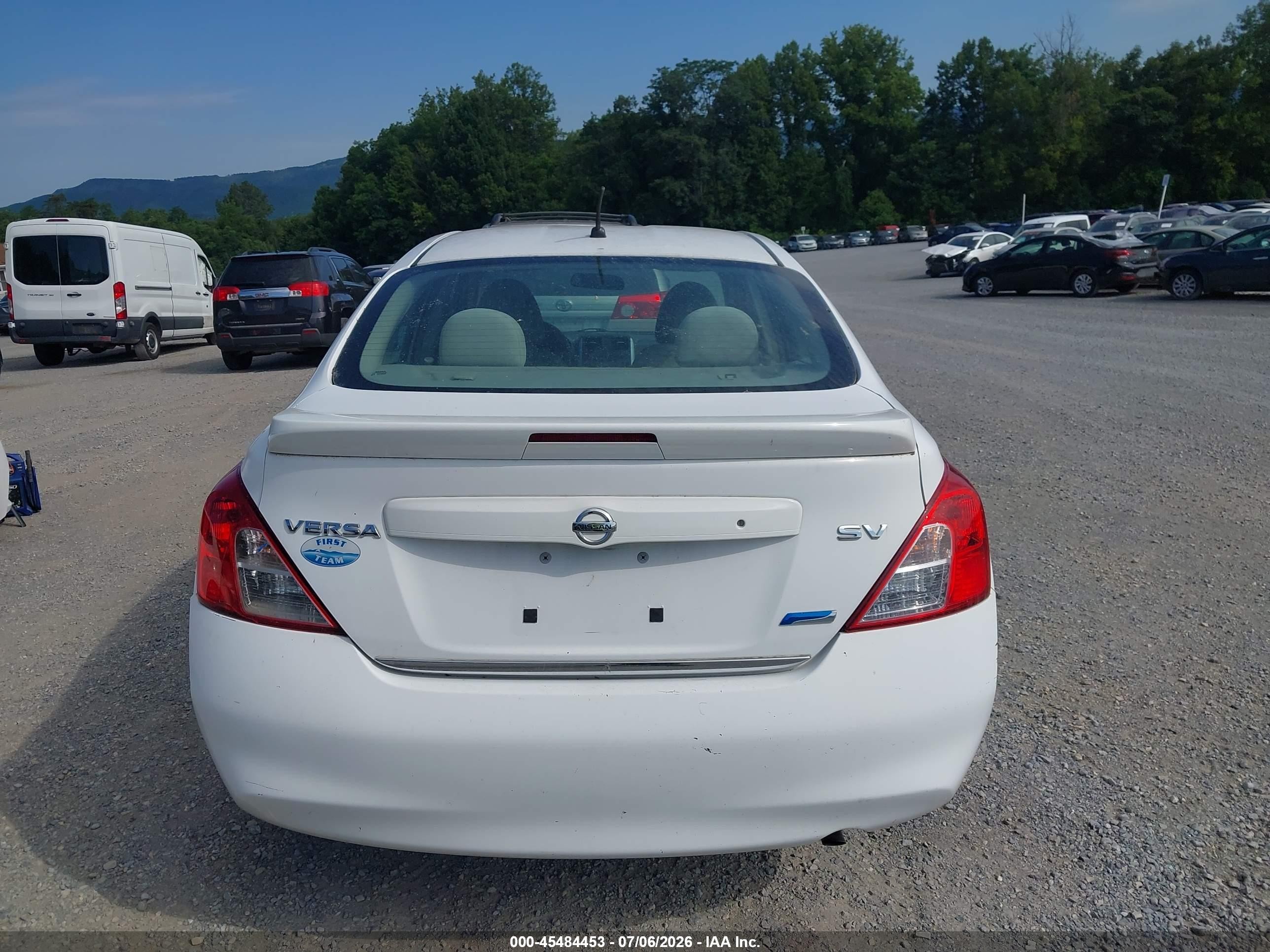 2014 Nissan Versa 1.6 Sv White vin: 3N1CN7AP3EL805202