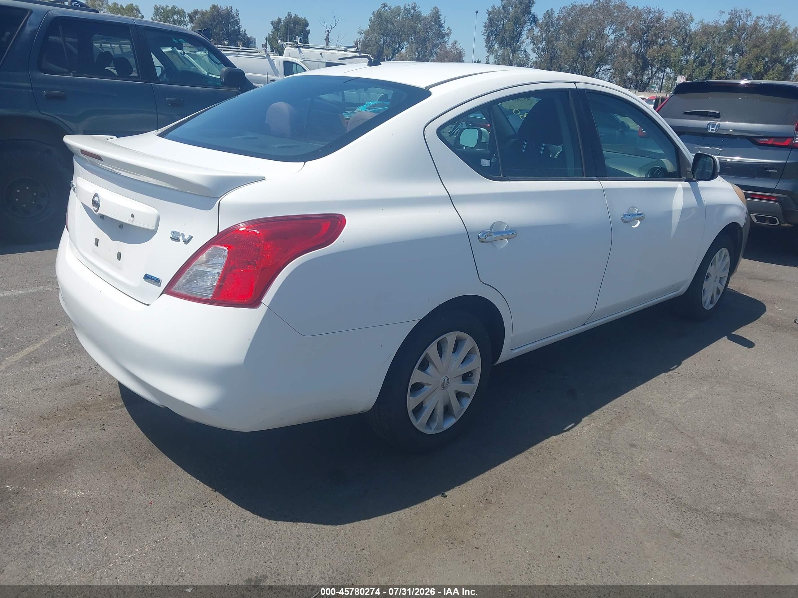 2014 Nissan Versa 1.6 Sv White vin: 3N1CN7AP3EL813316