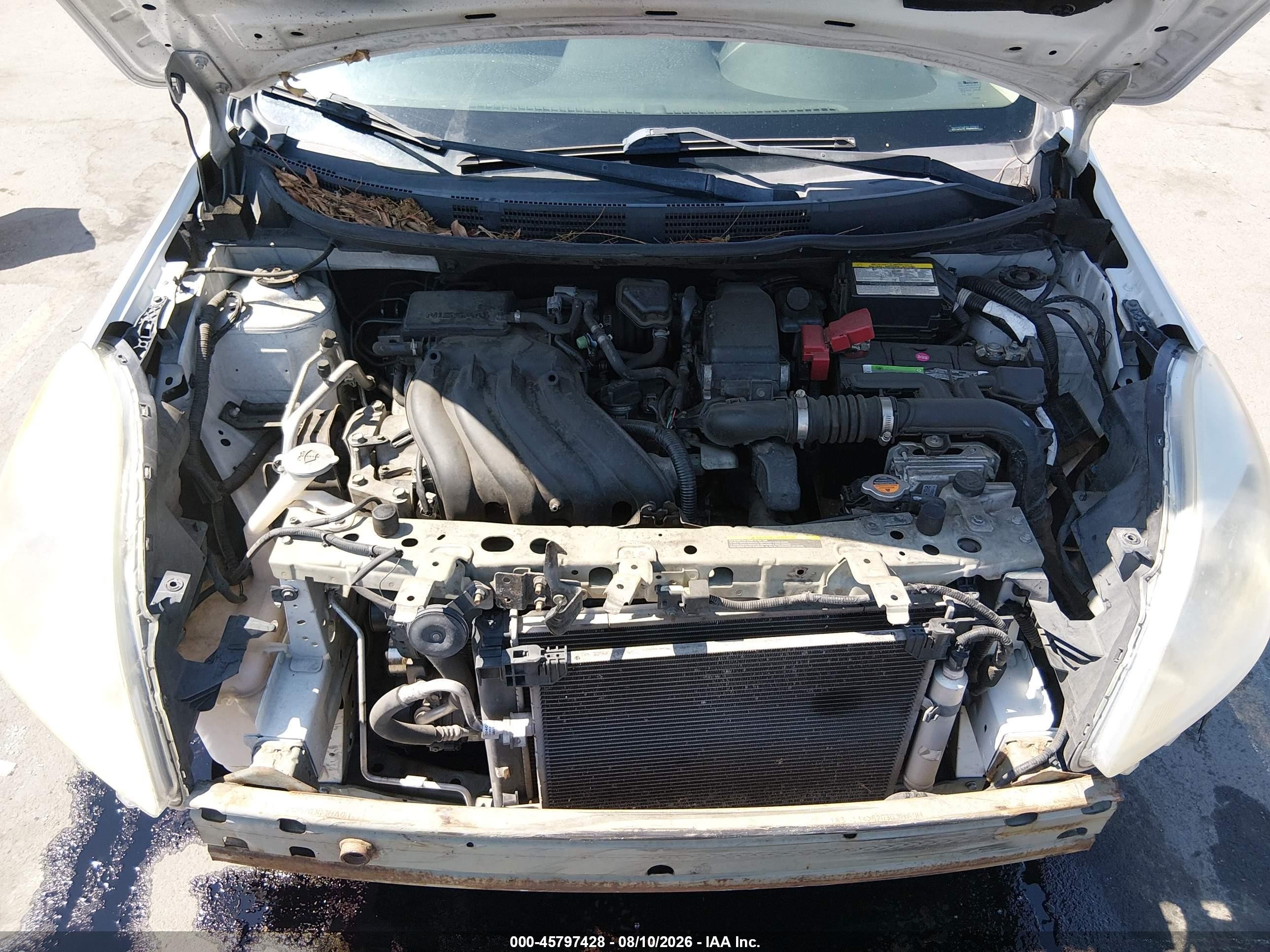 2014 Nissan Versa 1.6 Sv Белый vin: 3N1CN7AP3EL825837