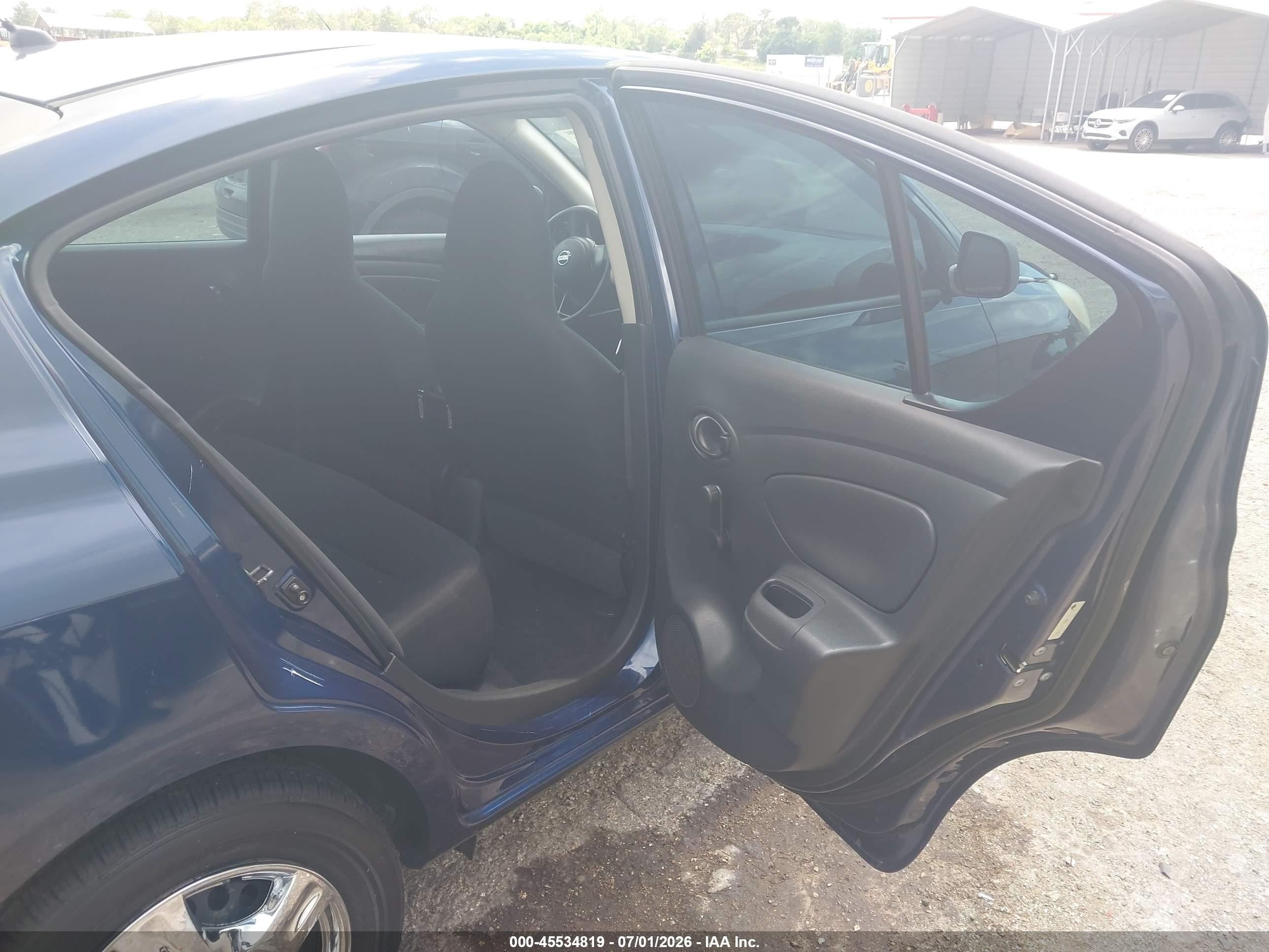2014 Nissan Versa 1.6 S+ Dark Blue vin: 3N1CN7AP3EL832657