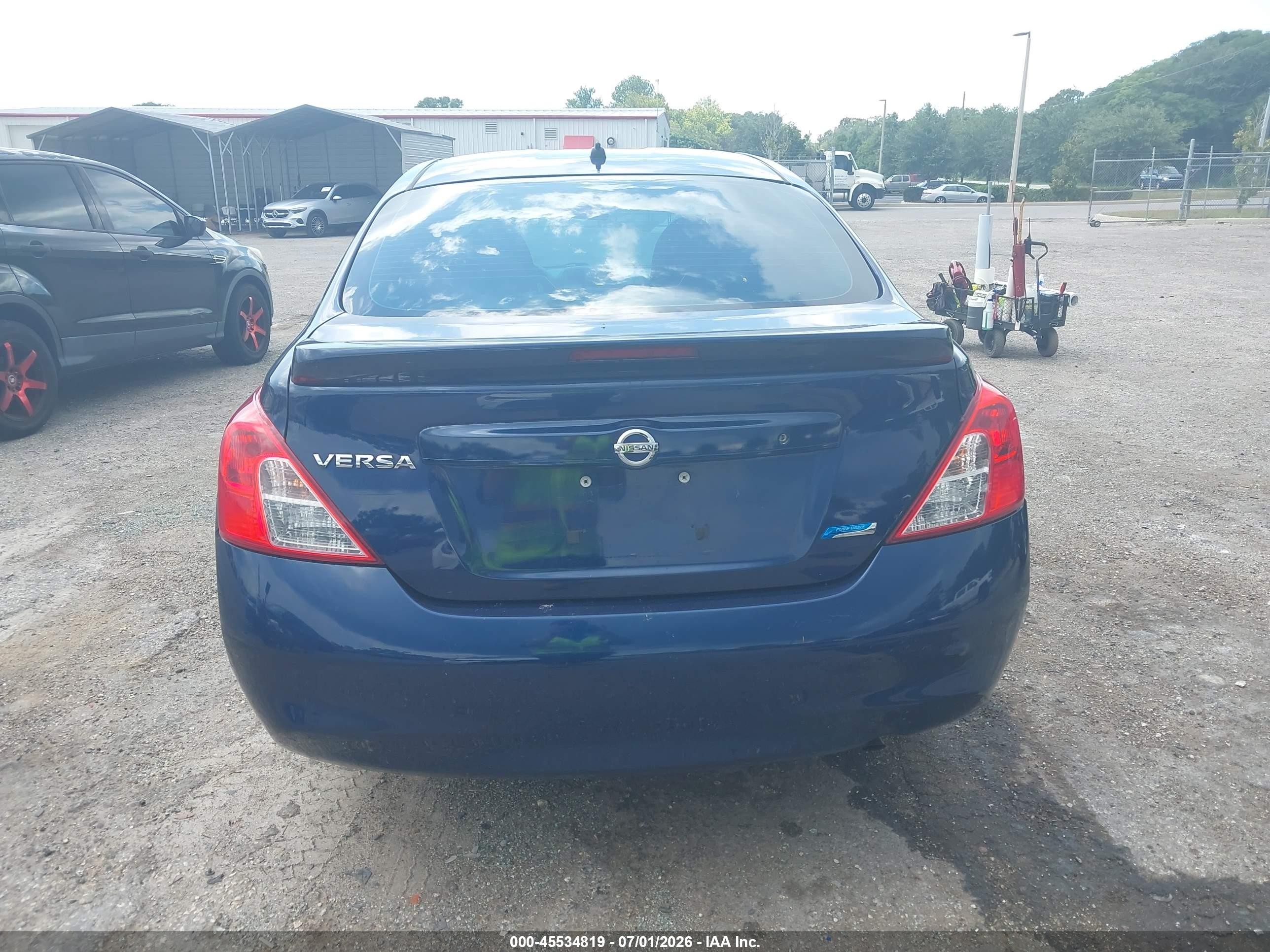 2014 Nissan Versa 1.6 S+ Dark Blue vin: 3N1CN7AP3EL832657