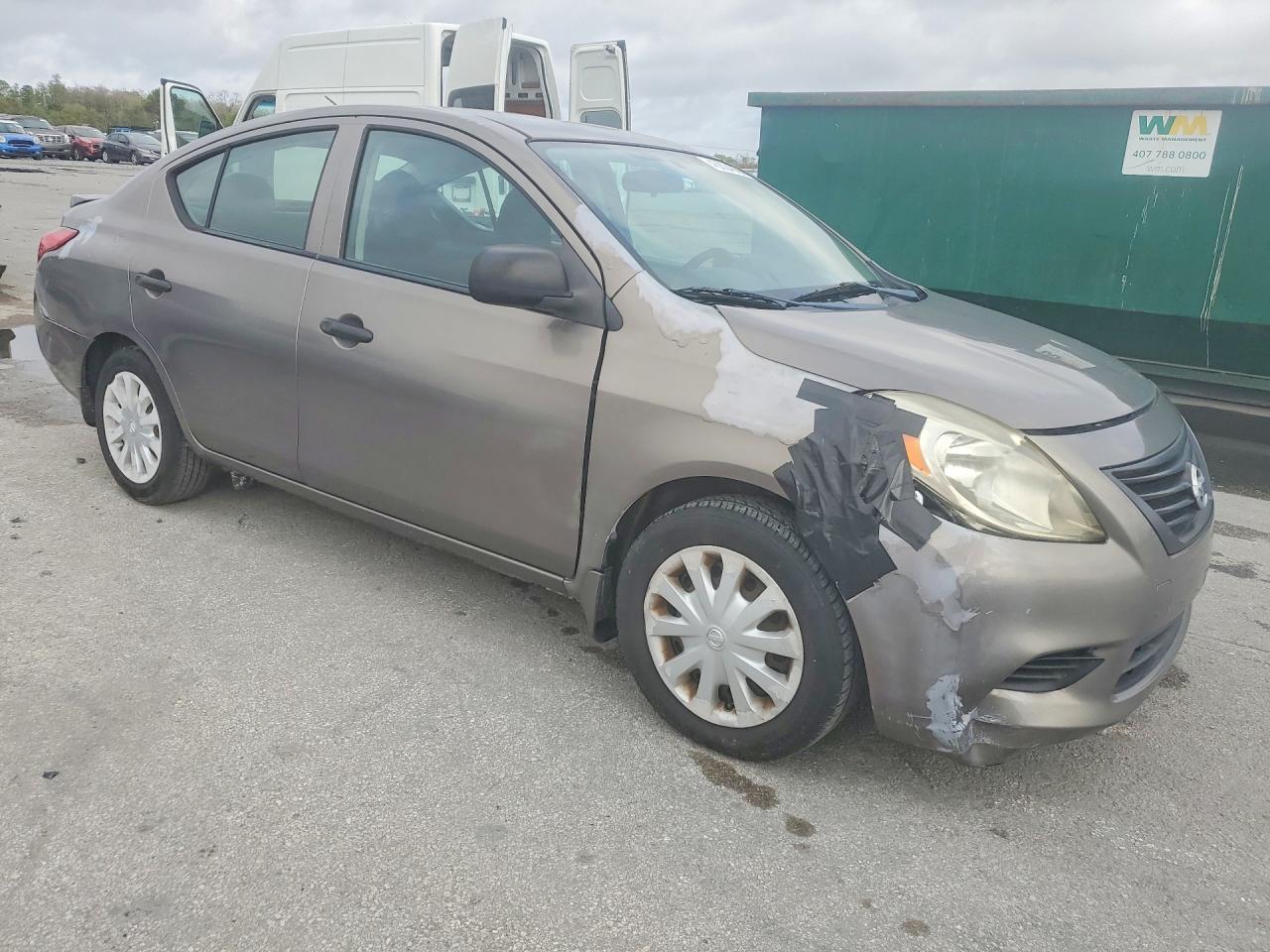 2014 Nissan Versa 1.6 S Plus Серый vin: 3N1CN7AP3EL856456