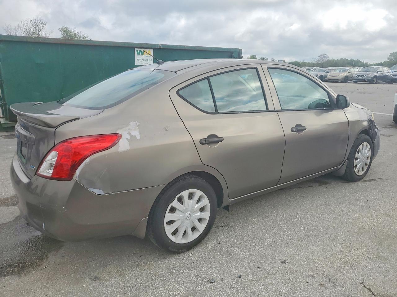 2014 Nissan Versa 1.6 S Plus Серый vin: 3N1CN7AP3EL856456