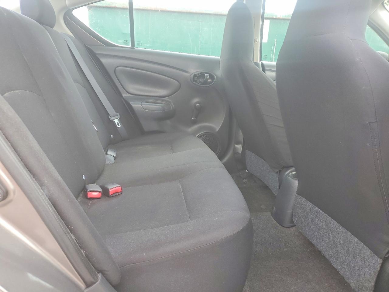 2014 Nissan Versa 1.6 S Plus Серый vin: 3N1CN7AP3EL856456