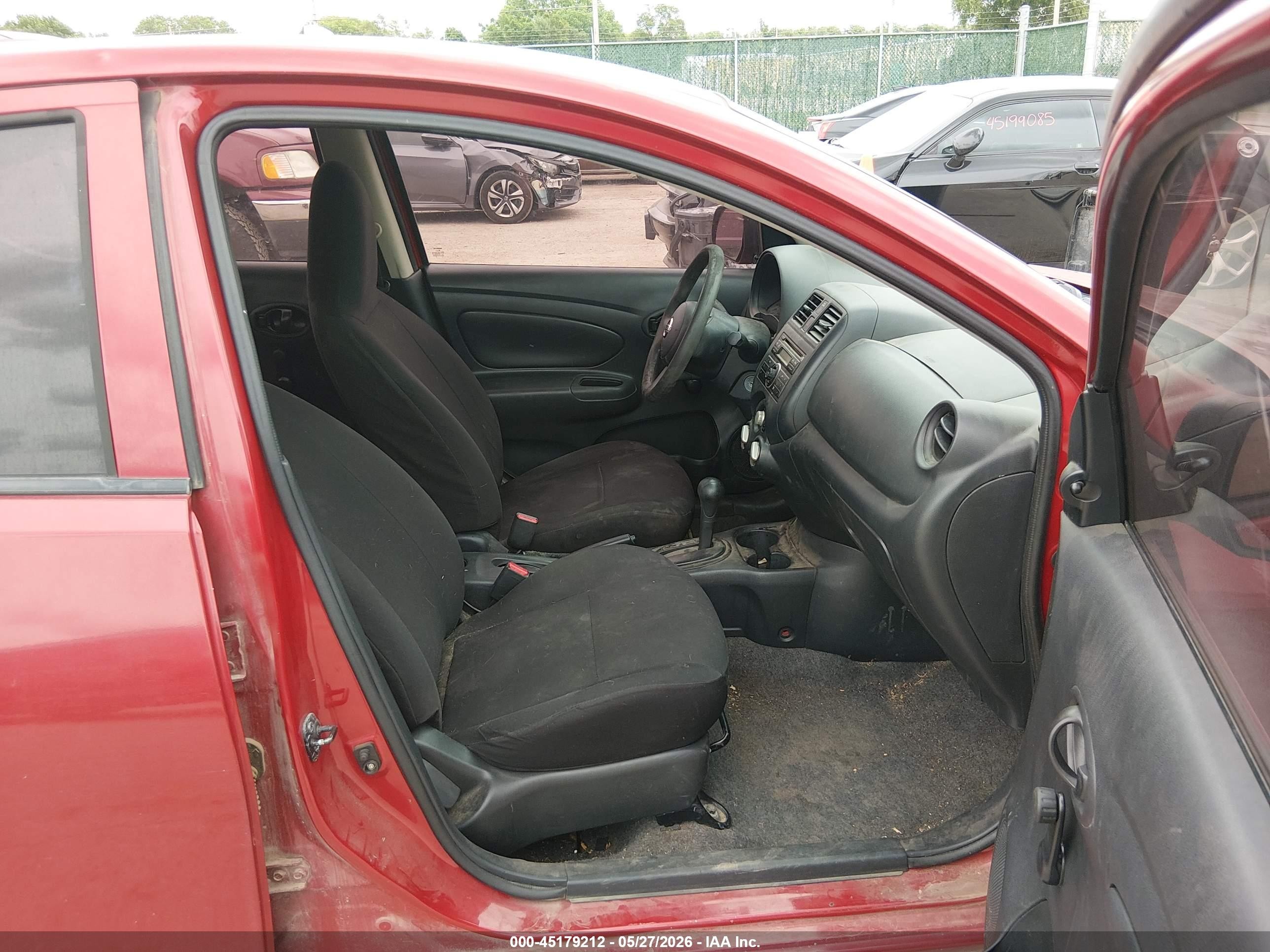 2014 Nissan Versa 1.6 S+ Red vin: 3N1CN7AP3EL859471