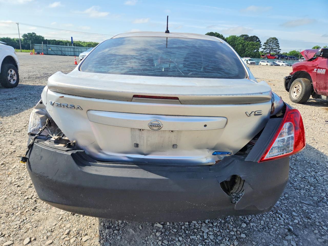 2014 Nissan Versa 1.6 Sv Silver vin: 3N1CN7AP3EL866839