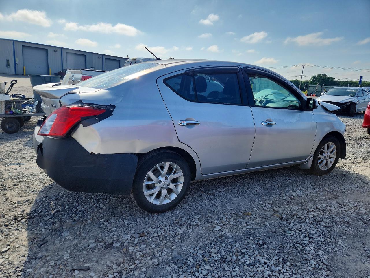 2014 Nissan Versa 1.6 Sv Silver vin: 3N1CN7AP3EL866839