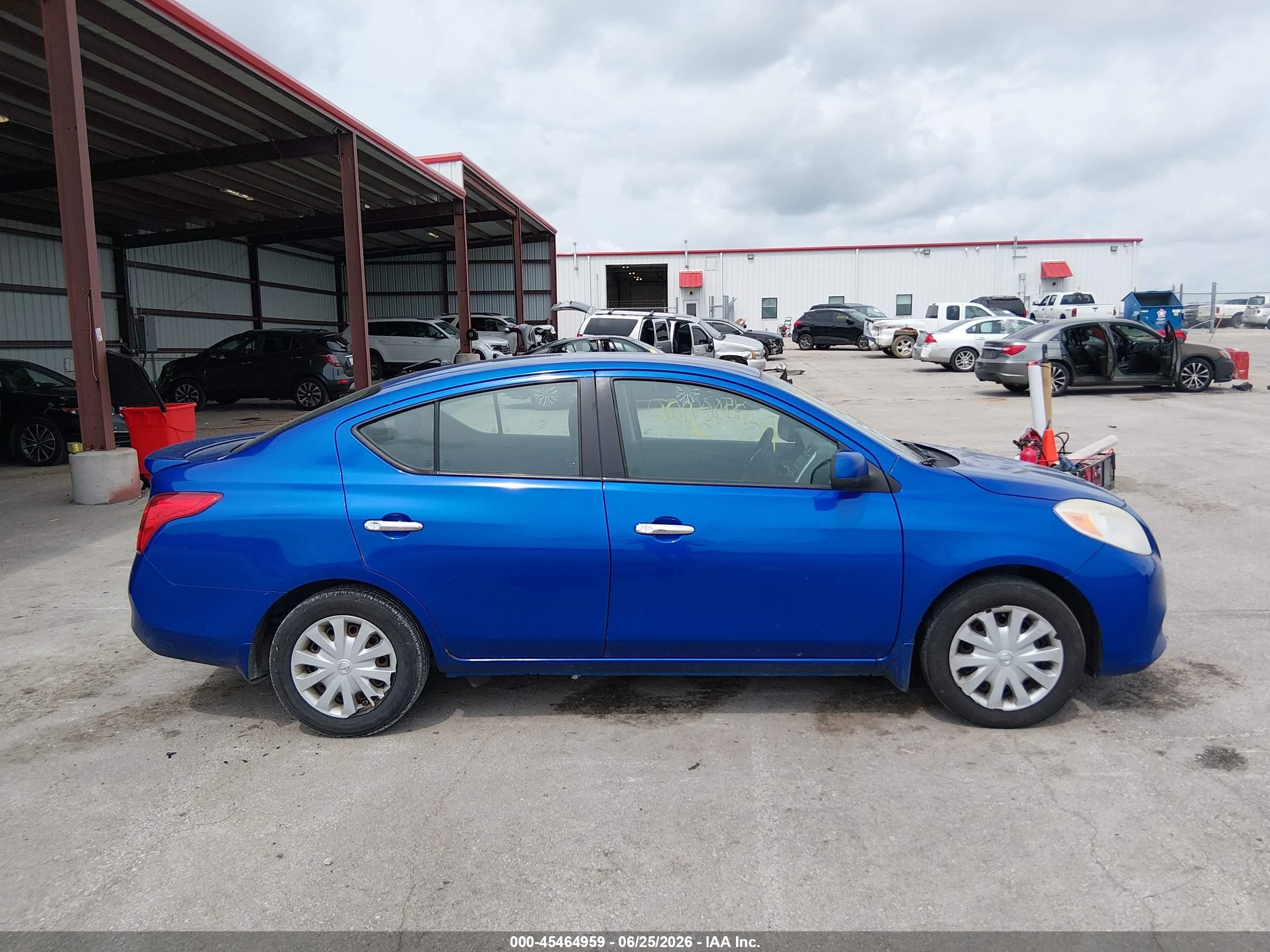 2014 Nissan Versa 1.6 S/1.6 S+/1.6 Sl/1.6 Sv/s Blue vin: 3N1CN7AP3EL876027