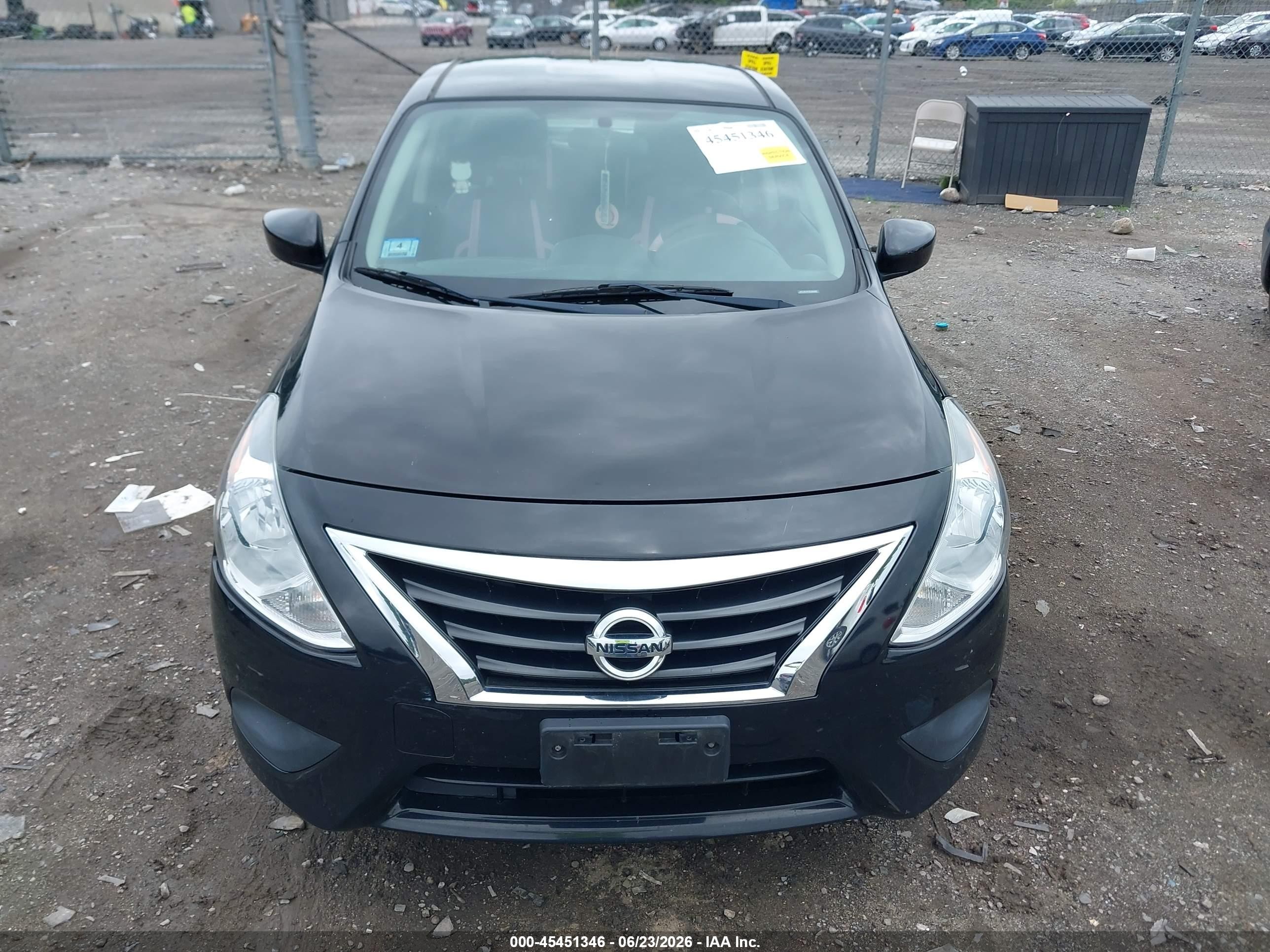 2015 Nissan Versa 1.6 Sv Черный vin: 3N1CN7AP3FL803080