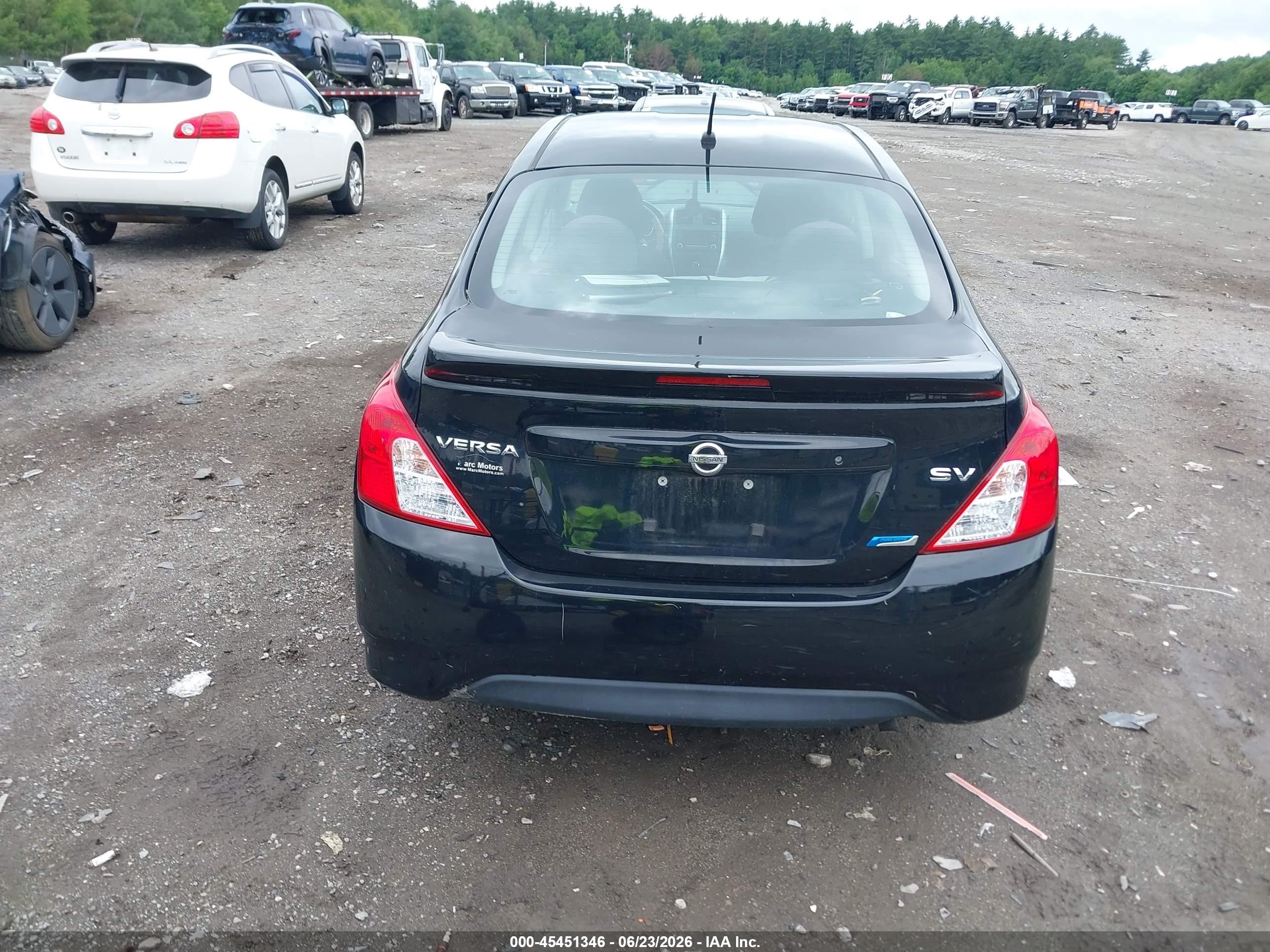 2015 Nissan Versa 1.6 Sv Черный vin: 3N1CN7AP3FL803080