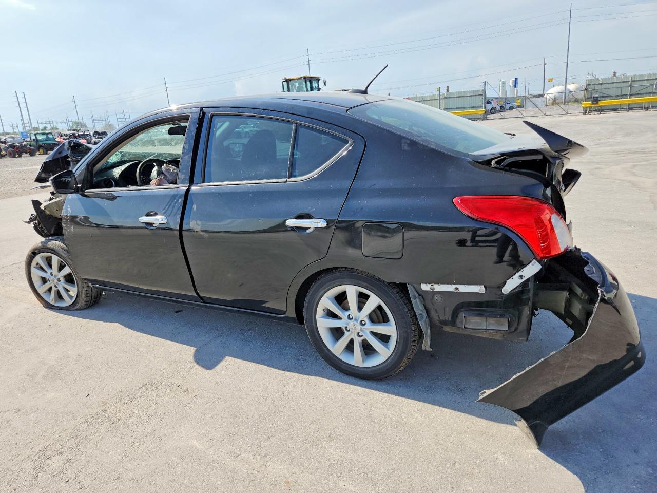 2015 Nissan Versa 1.6 Sl Black vin: 3N1CN7AP3FL804827