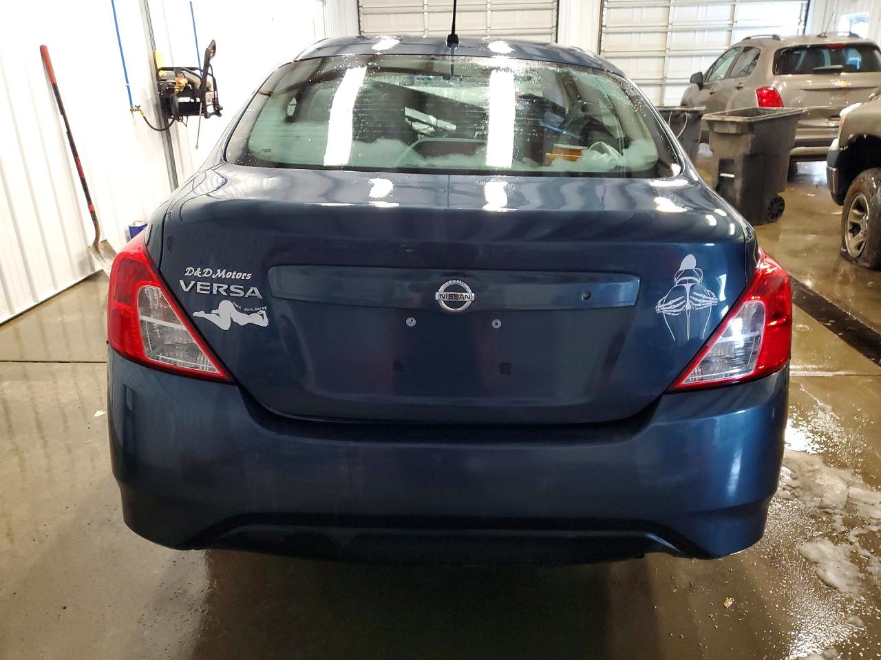 2015 Nissan Versa 1.6 S Blue vin: 3N1CN7AP3FL806884