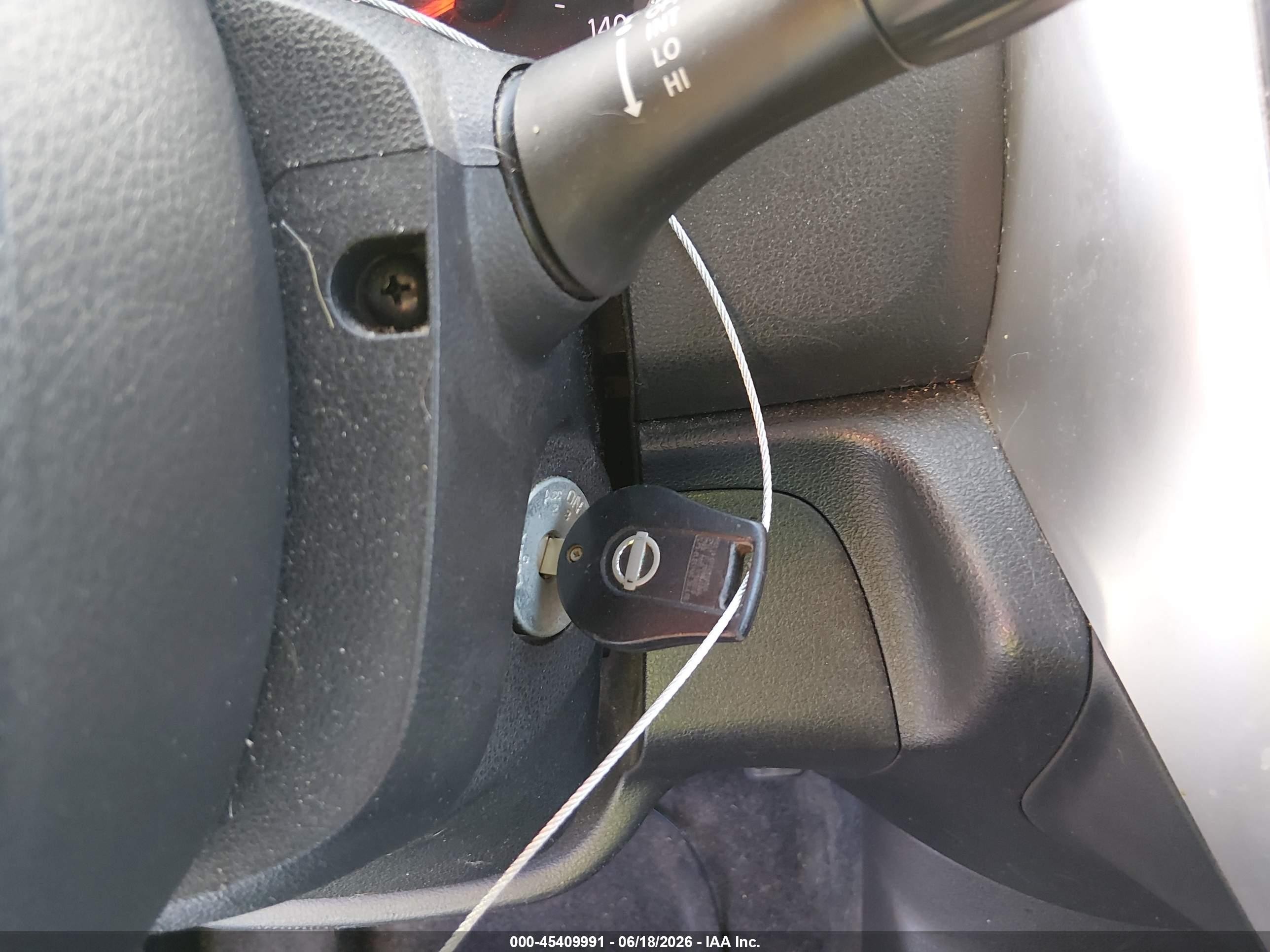 2015 Nissan Versa 1.6 Sv Серебряный vin: 3N1CN7AP3FL822146