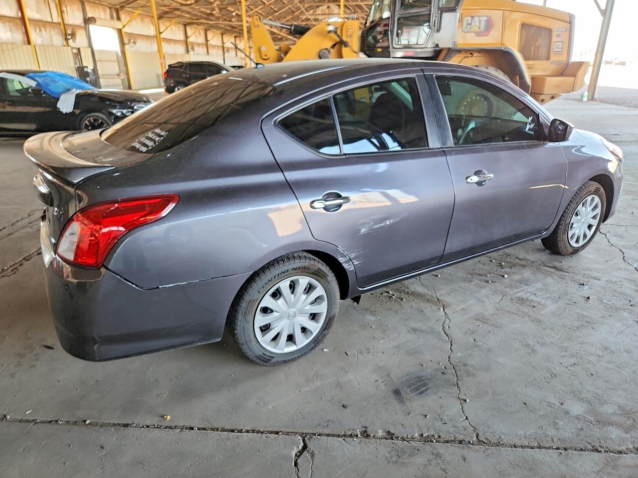 2015 Nissan Versa 1.6 Sv Gray vin: 3N1CN7AP3FL824317