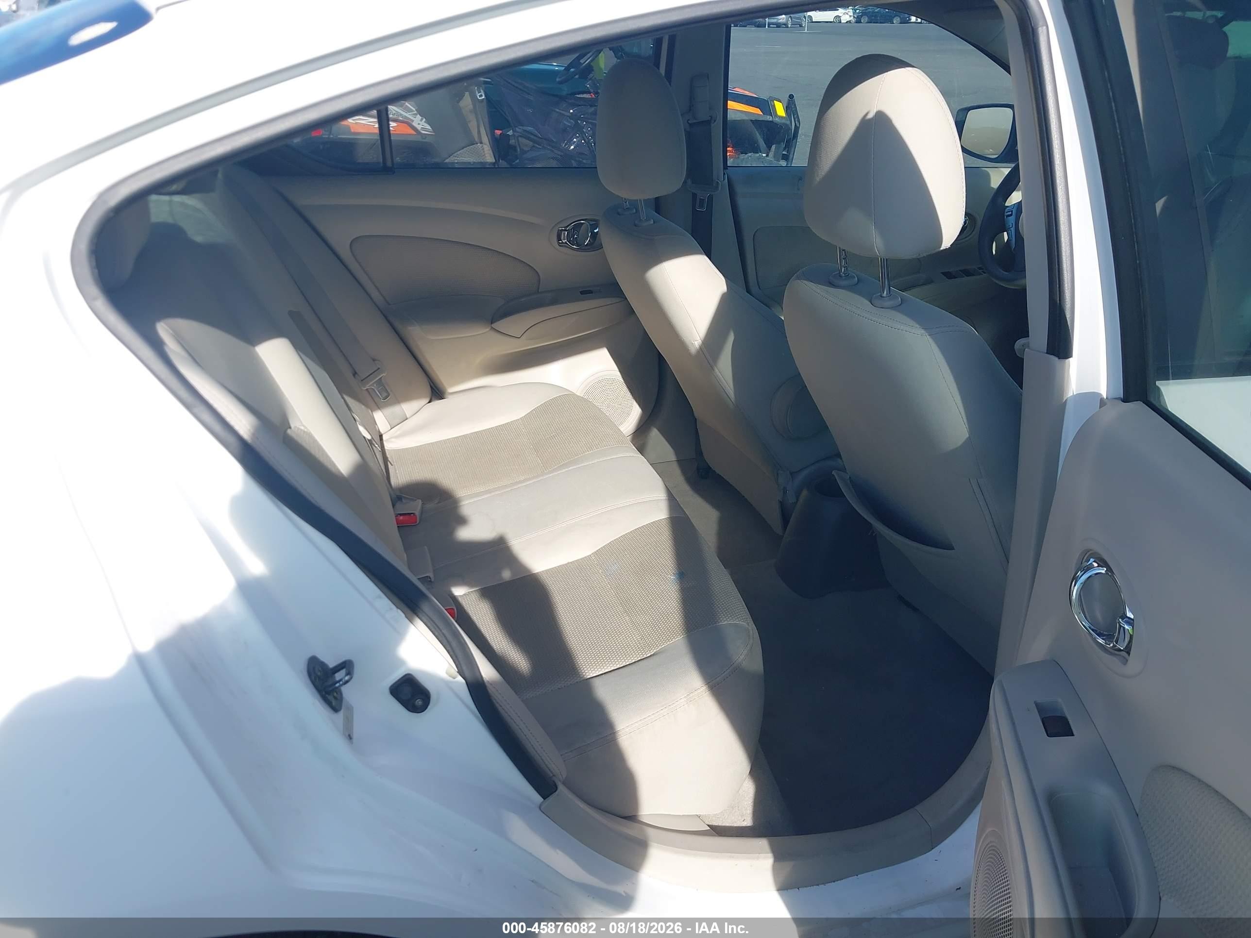 2015 Nissan Versa 1.6 S/1.6 S+/1.6 Sl/1.6 Sv Белый vin: 3N1CN7AP3FL827637