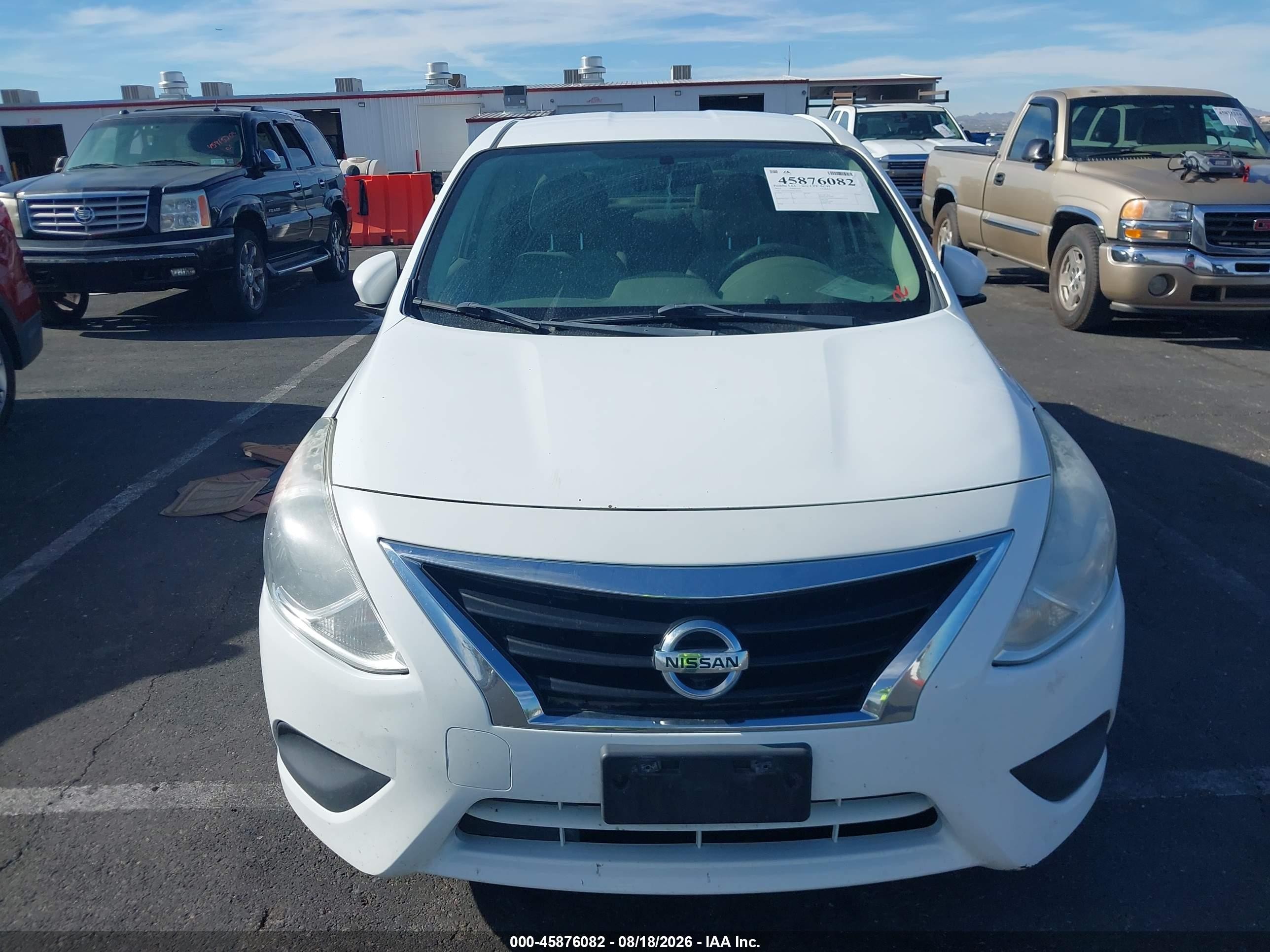 2015 Nissan Versa 1.6 S/1.6 S+/1.6 Sl/1.6 Sv Белый vin: 3N1CN7AP3FL827637