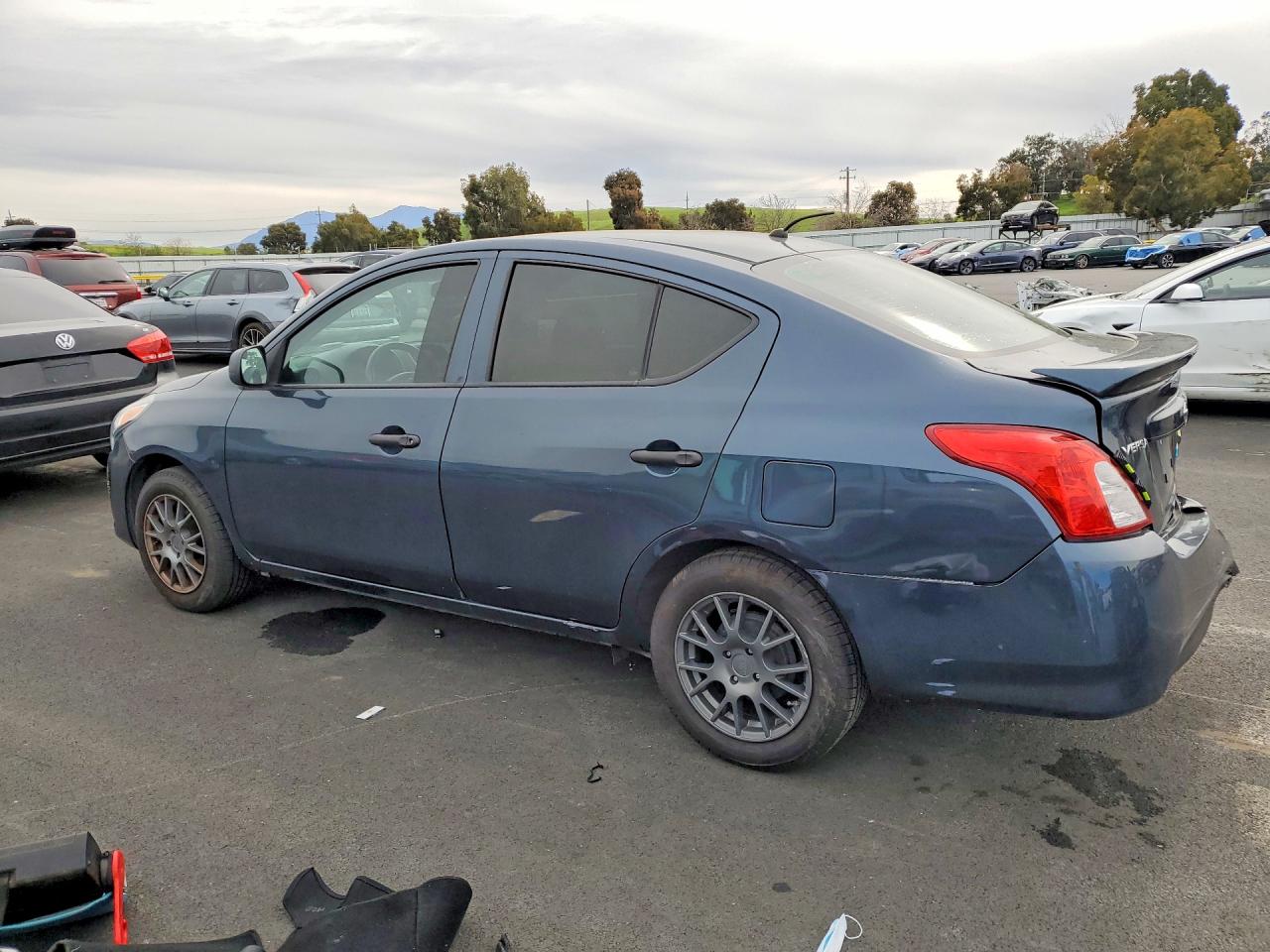 2015 Nissan Versa S Blue vin: 3N1CN7AP3FL833597