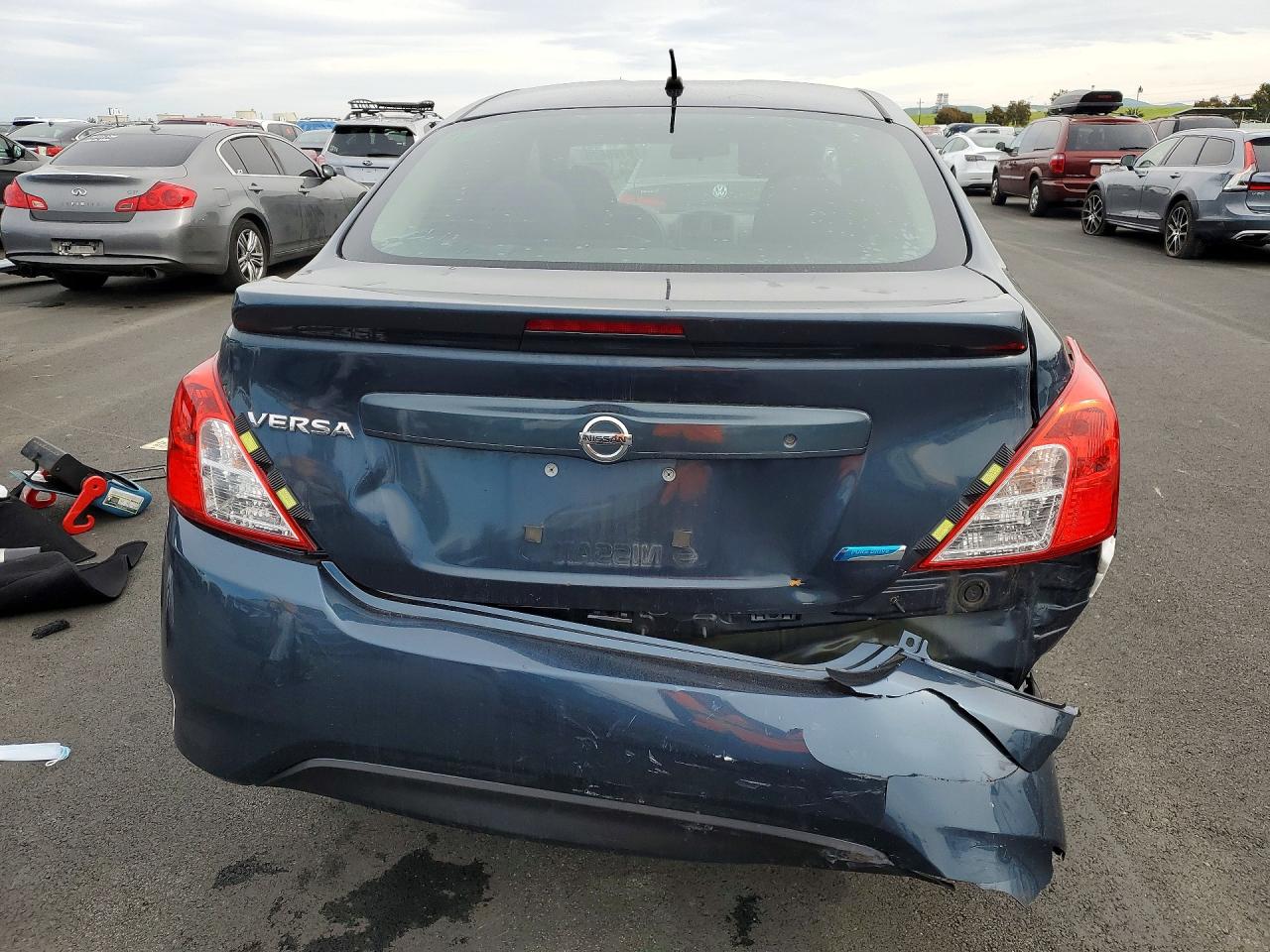 2015 Nissan Versa S Blue vin: 3N1CN7AP3FL833597
