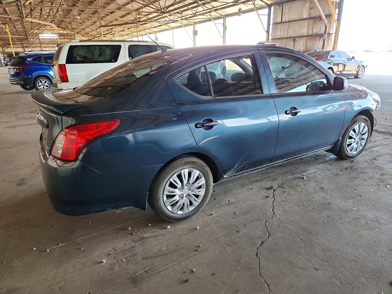 2015 Nissan Versa 1.6 S Plus Blue vin: 3N1CN7AP3FL860086