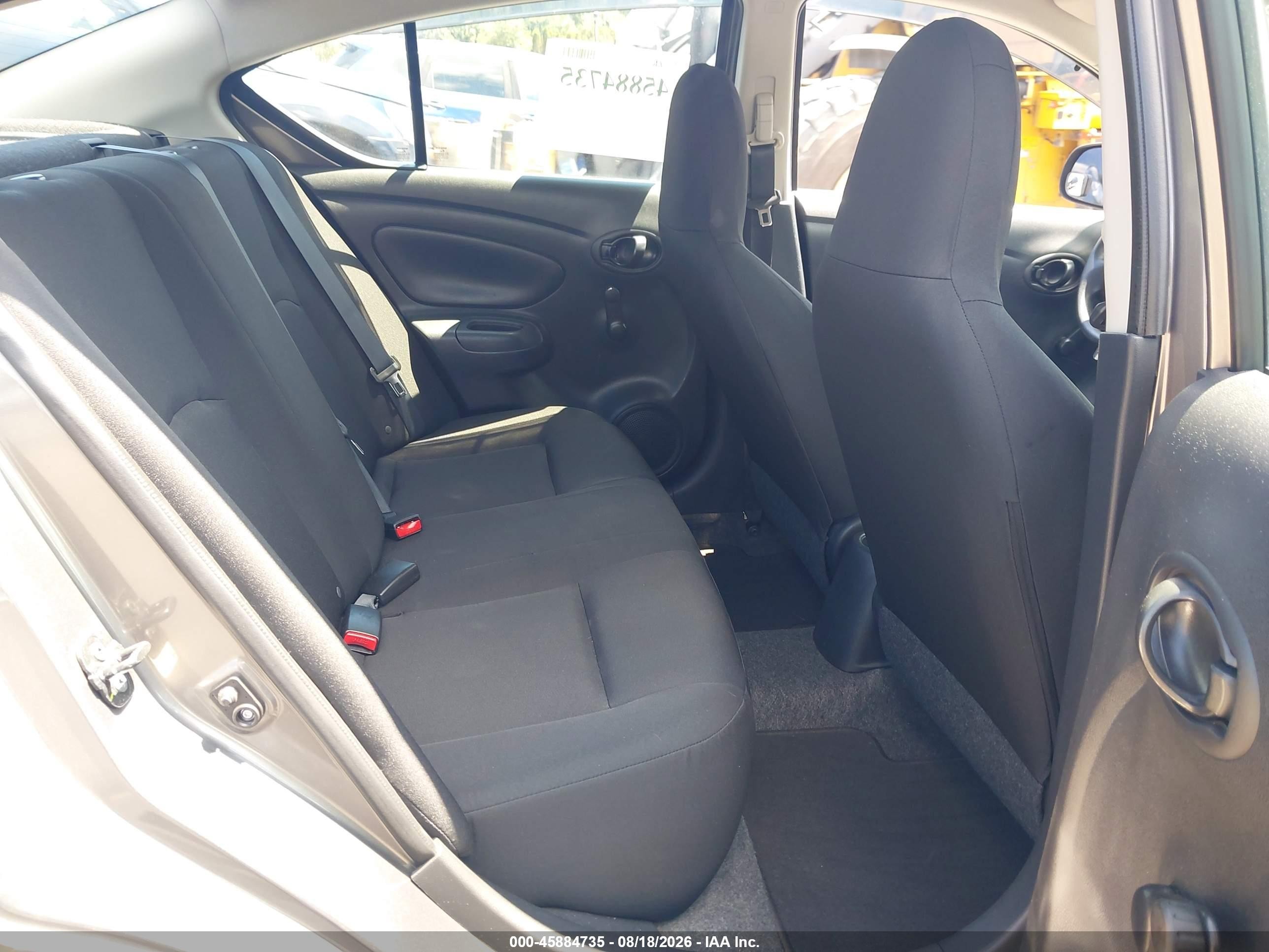 2015 Nissan Versa 1.6 S+ Серый vin: 3N1CN7AP3FL863506